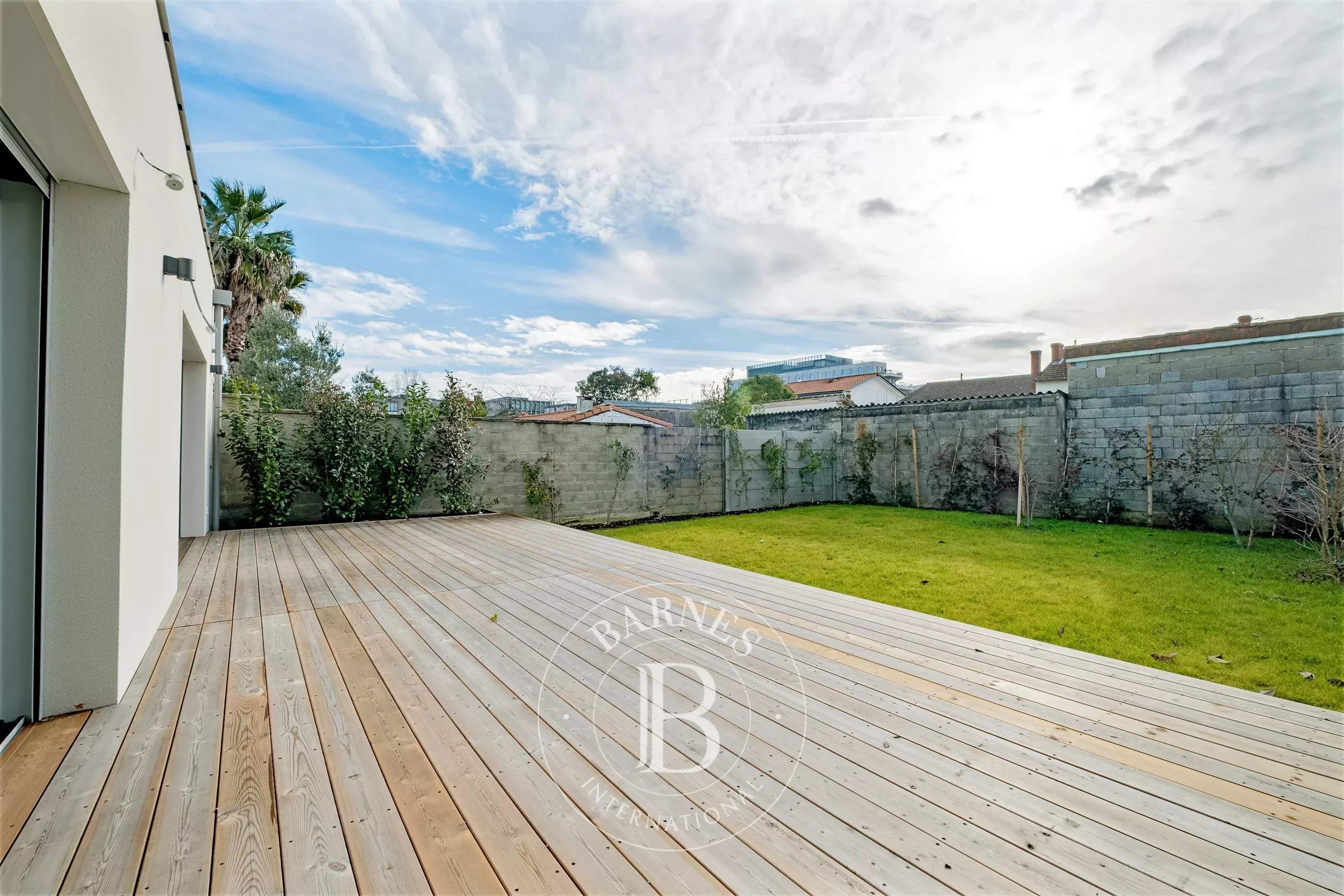 Le Bouscat  - Maison 6 Pi&egrave;ces 4 Chambres - picture 16