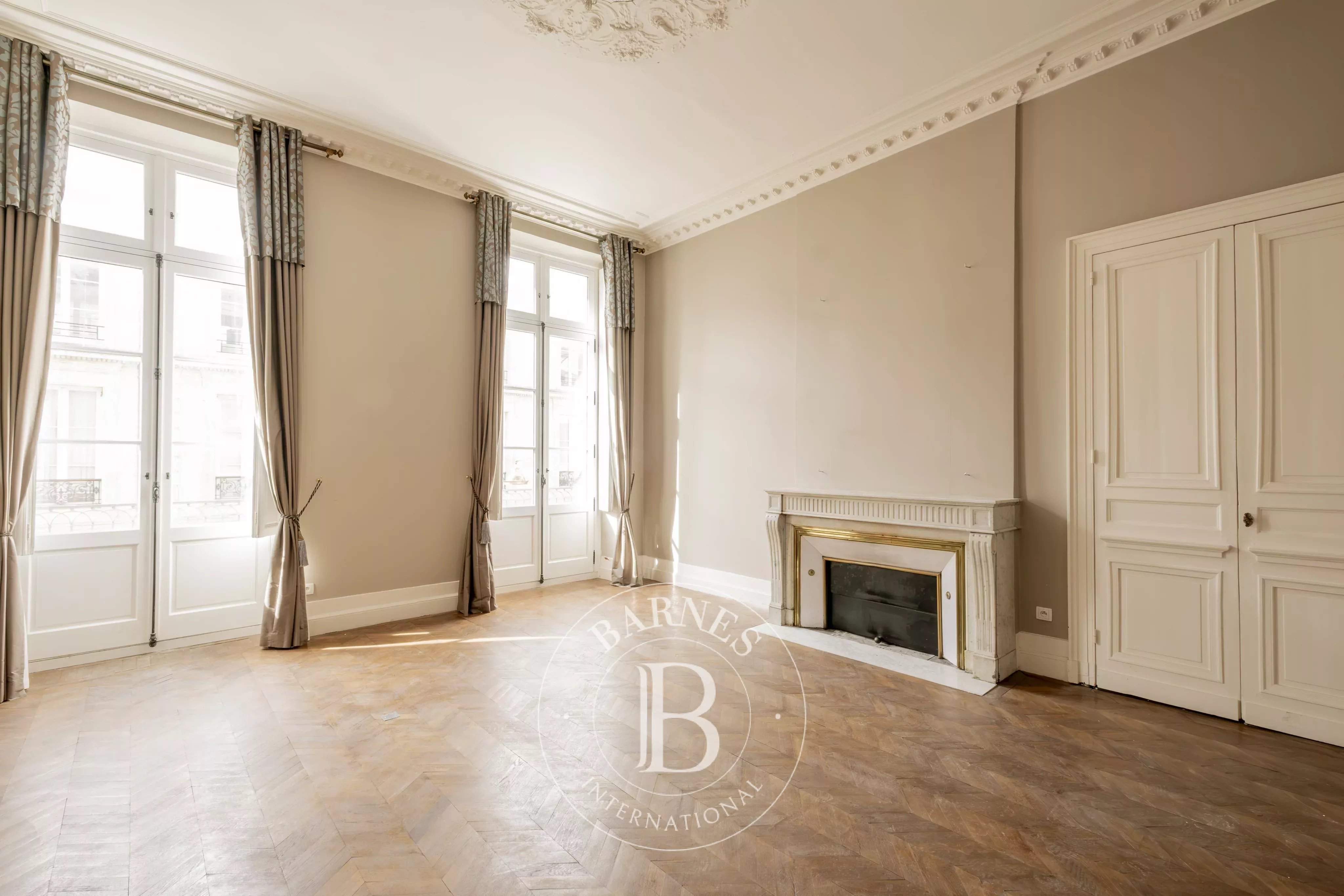 Bordeaux  - Appartement 6 Pi&egrave;ces 3 Chambres - picture 2