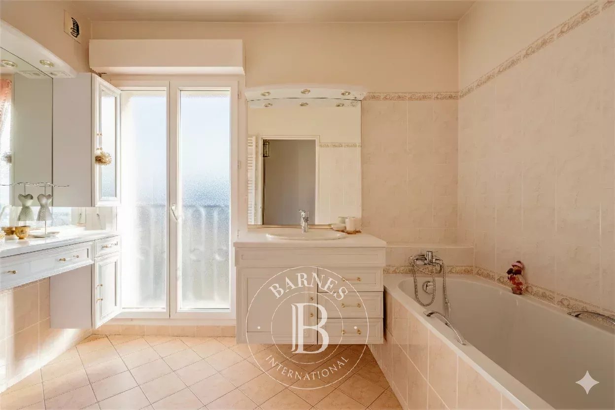 Bordeaux  - Apartment 3 Bedrooms - picture 8