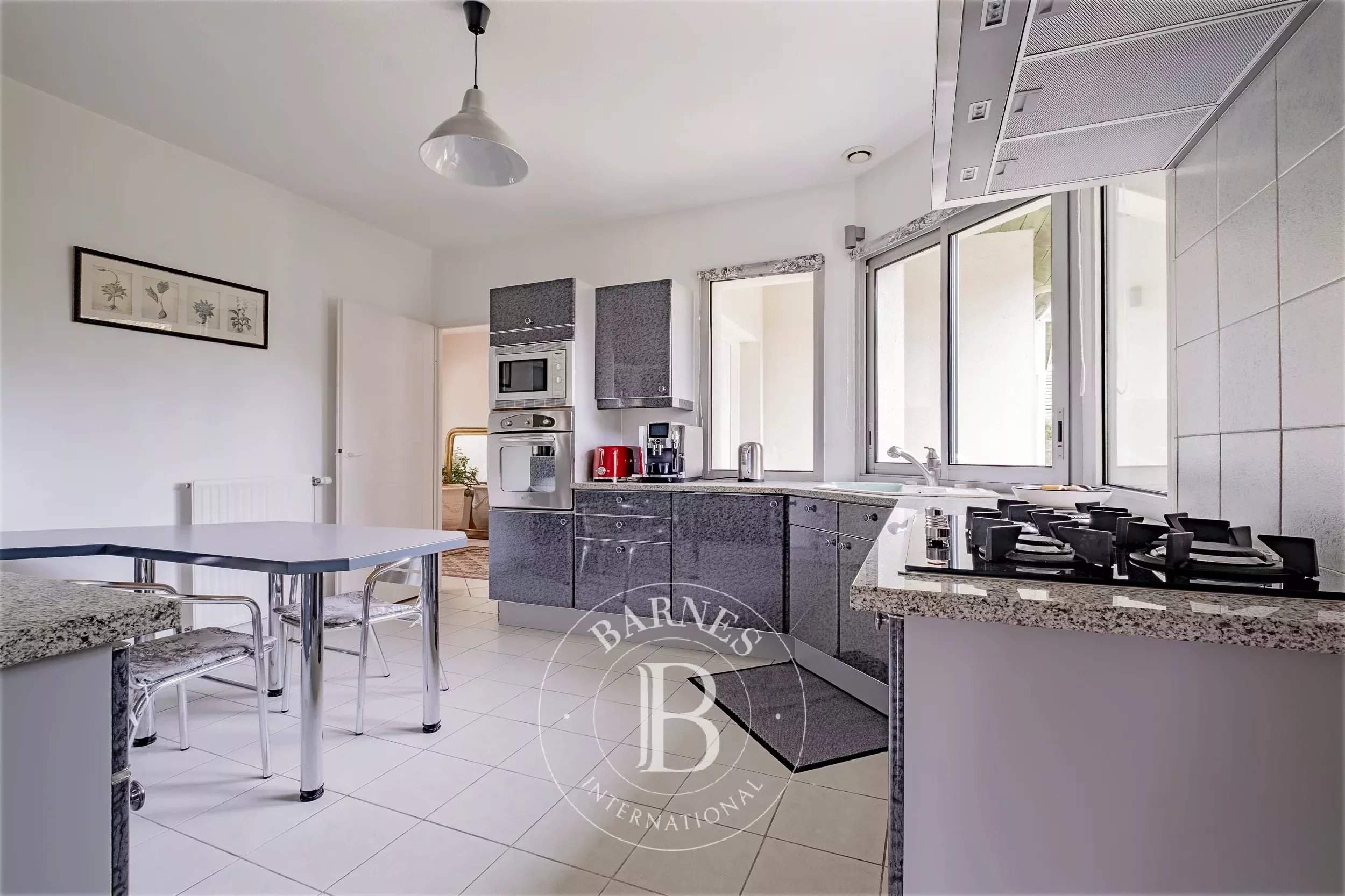 Pessac  - Maison 8 Pi&egrave;ces 3 Chambres - picture 7