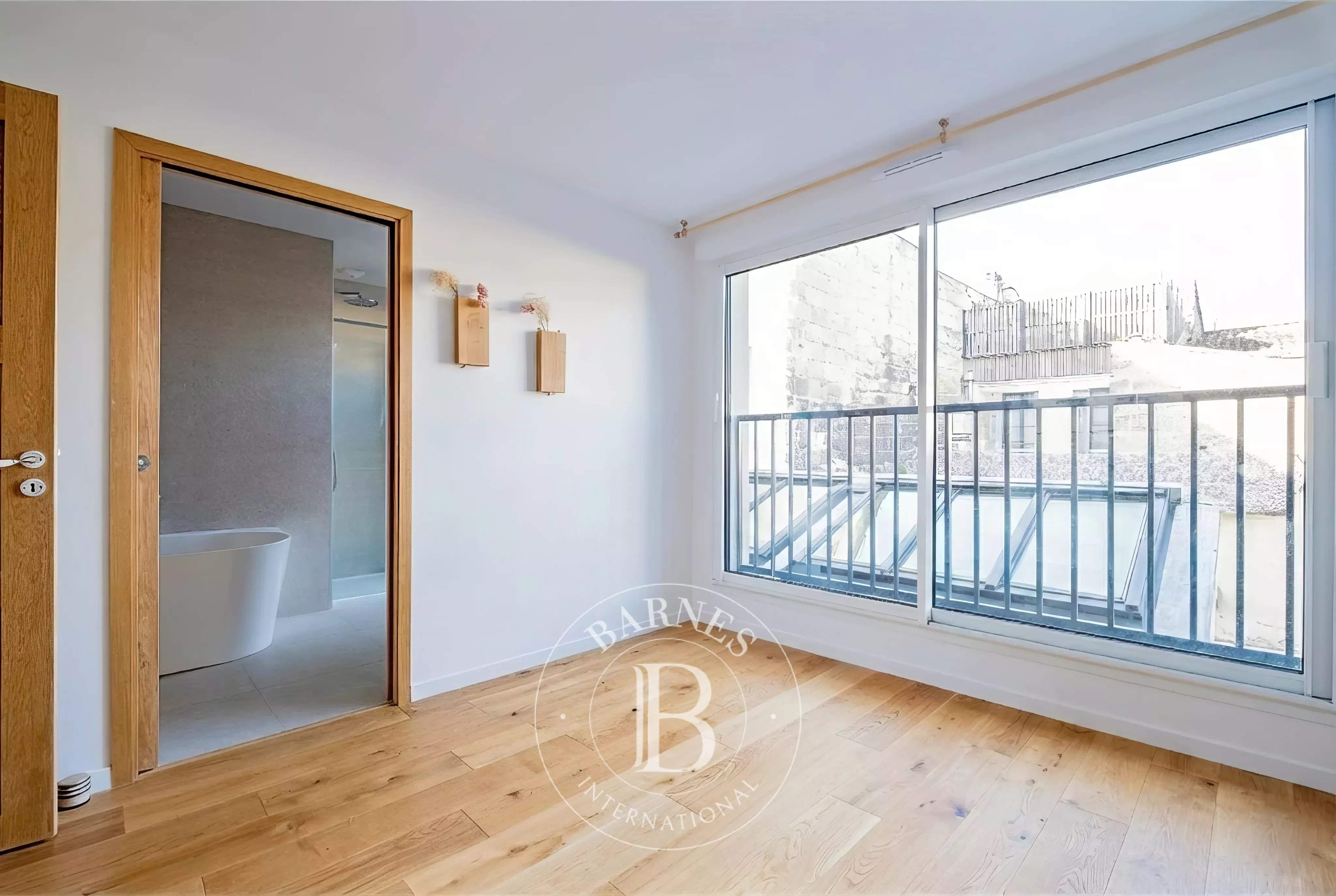 Bordeaux  - Maison 5 Pi&egrave;ces 4 Chambres - picture 10