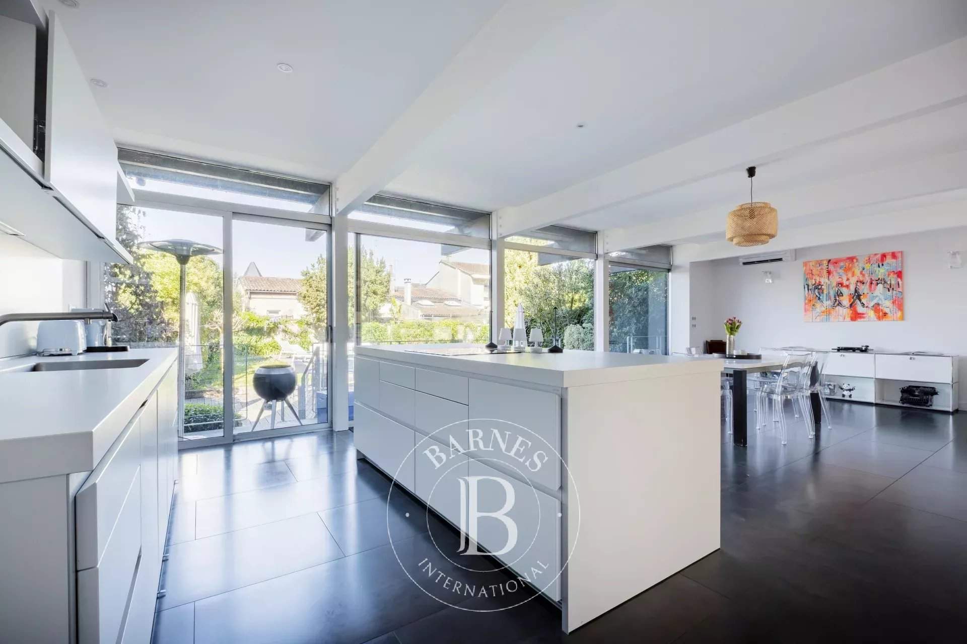 Bordeaux  - Maison 8 Pi&egrave;ces 5 Chambres - picture 7