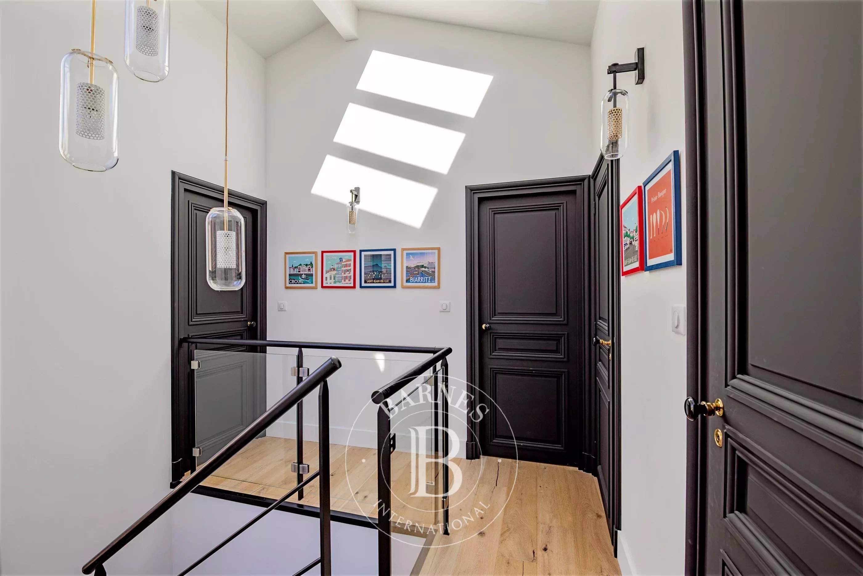 Bordeaux  - Loft 8 Pi&egrave;ces 4 Chambres - picture 7