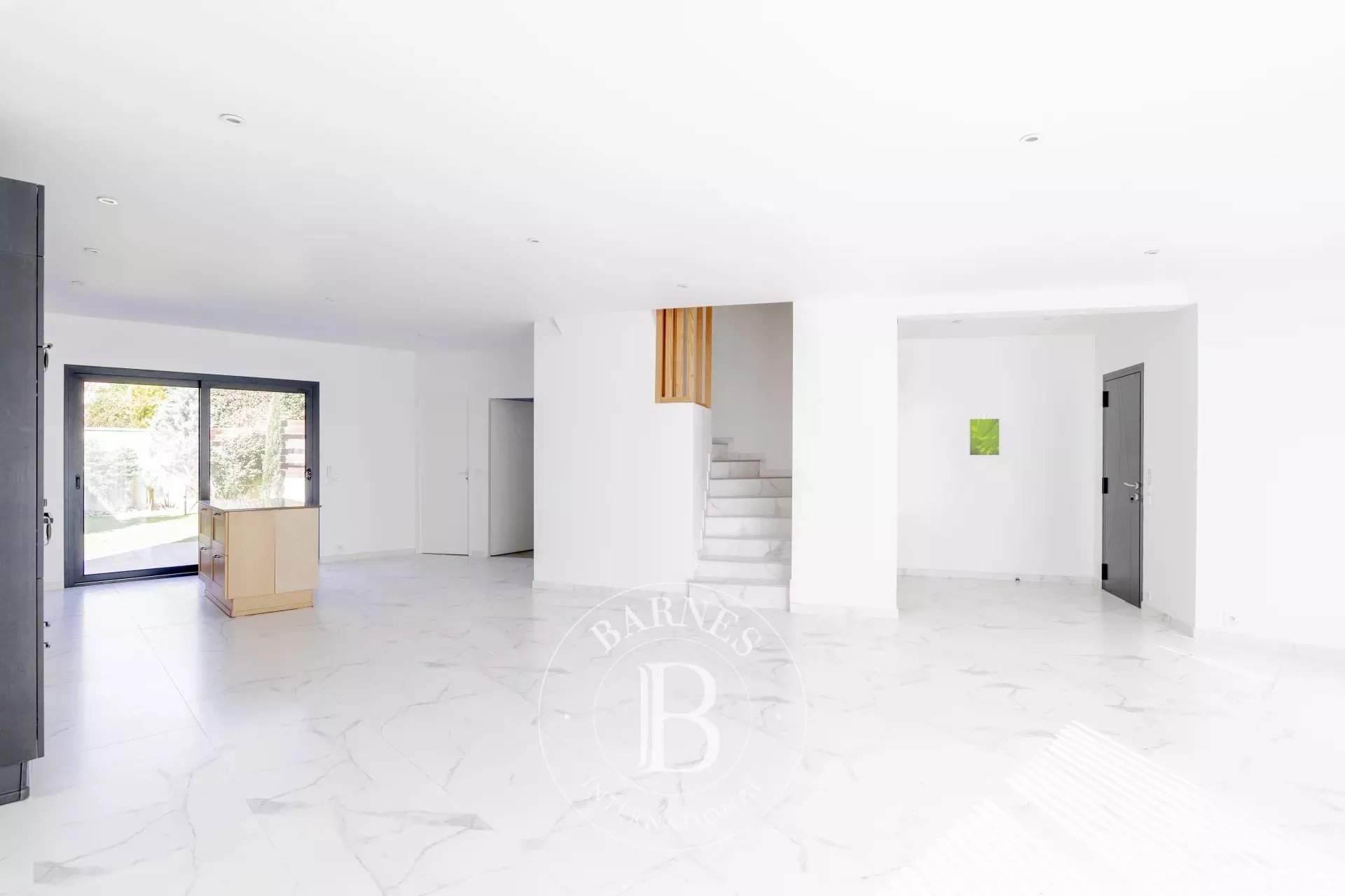 Mérignac  - Maison 6 Pi&egrave;ces 4 Chambres - picture 6