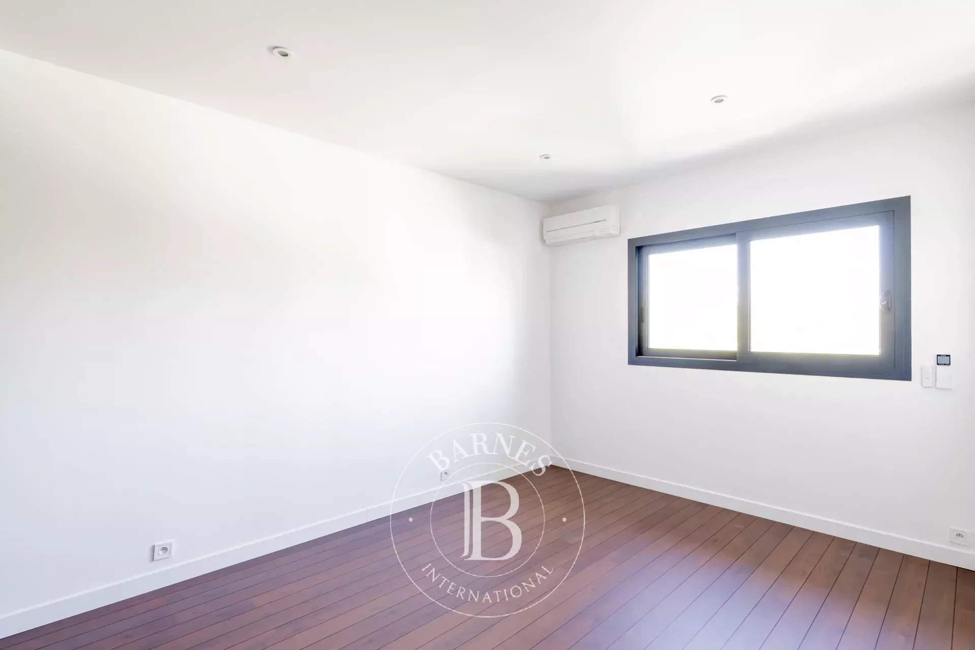 Mérignac  - Maison 6 Pi&egrave;ces 4 Chambres - picture 9