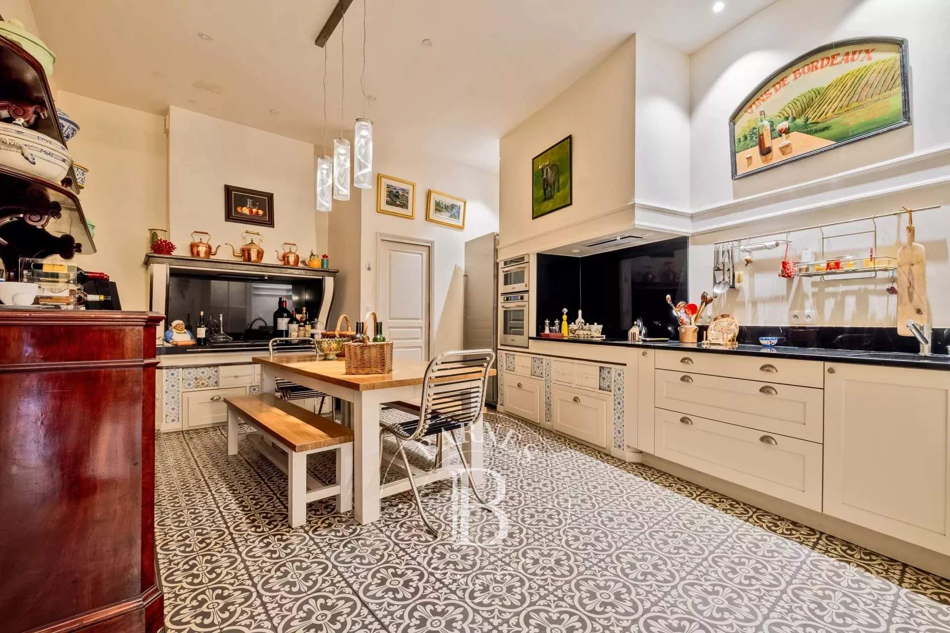 Bordeaux  - Appartement 9 Pi&egrave;ces 3 Chambres - picture 15