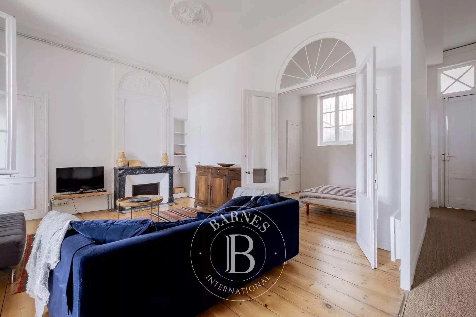 Bordeaux  - Appartement 2 Pi&egrave;ces, 1 Chambre - picture 2