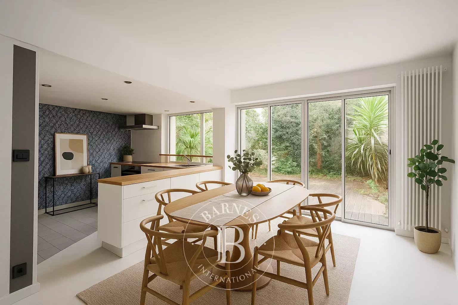 Bordeaux  - Maison 6 Pi&egrave;ces 4 Chambres - picture 2