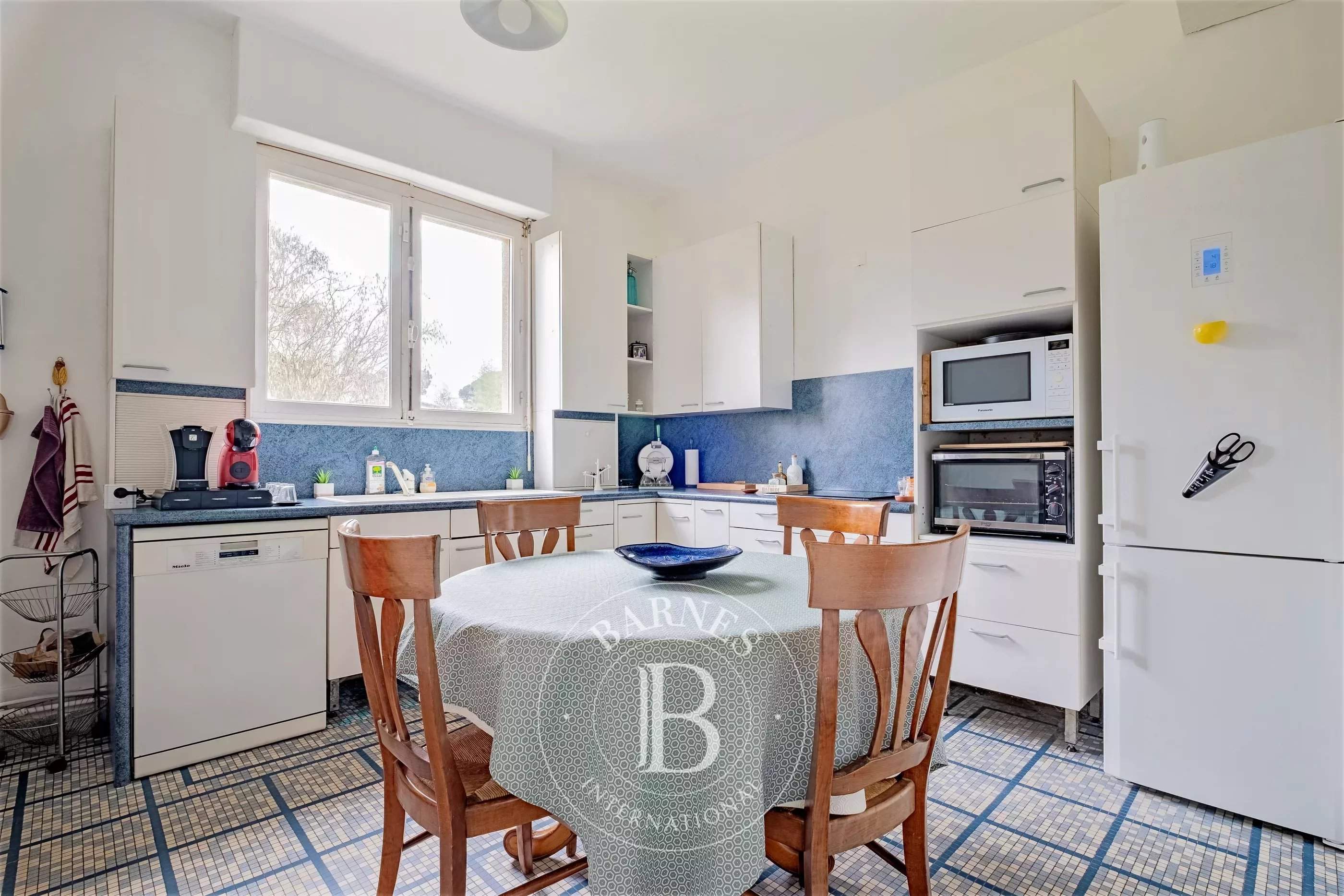 Bordeaux  - Maison 7 Pi&egrave;ces 4 Chambres - picture 9