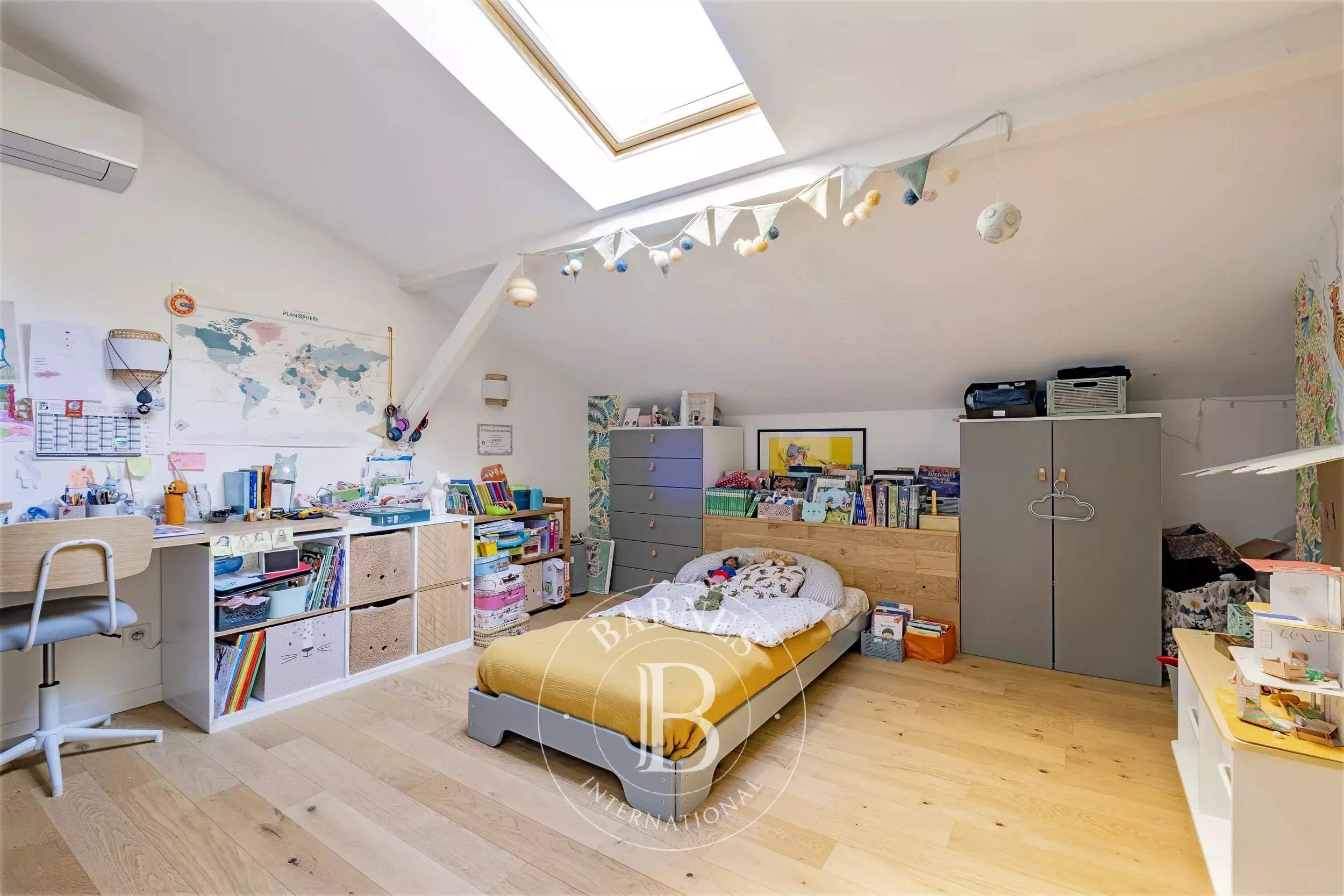 Bordeaux  - Maison 6 Pi&egrave;ces 4 Chambres - picture 11