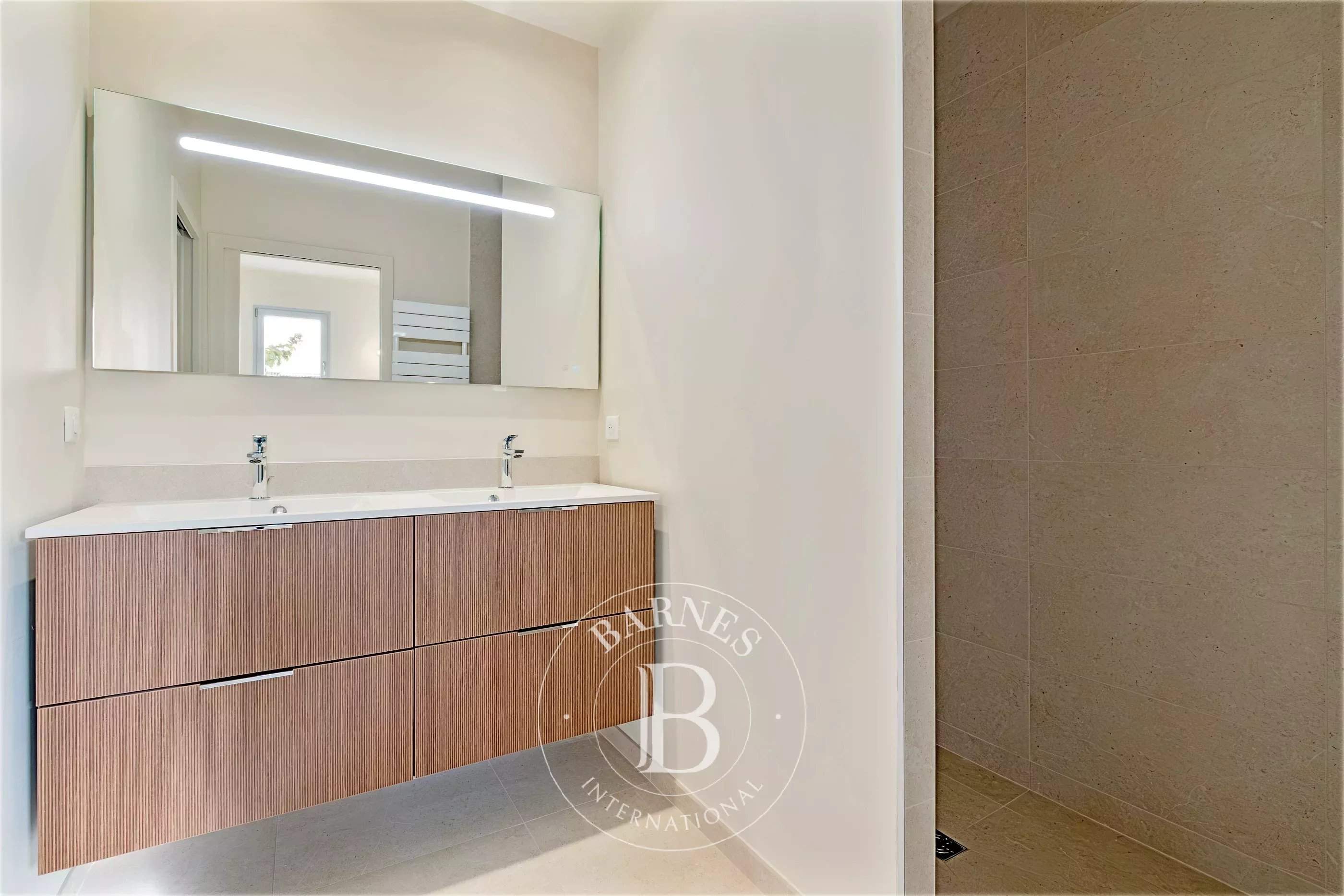 Le Bouscat  - Maison 6 Pi&egrave;ces 4 Chambres - picture 4