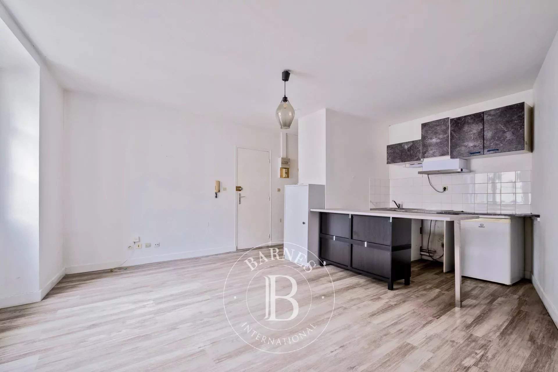 Bordeaux  - Edificio 6 Cuartos - picture 17