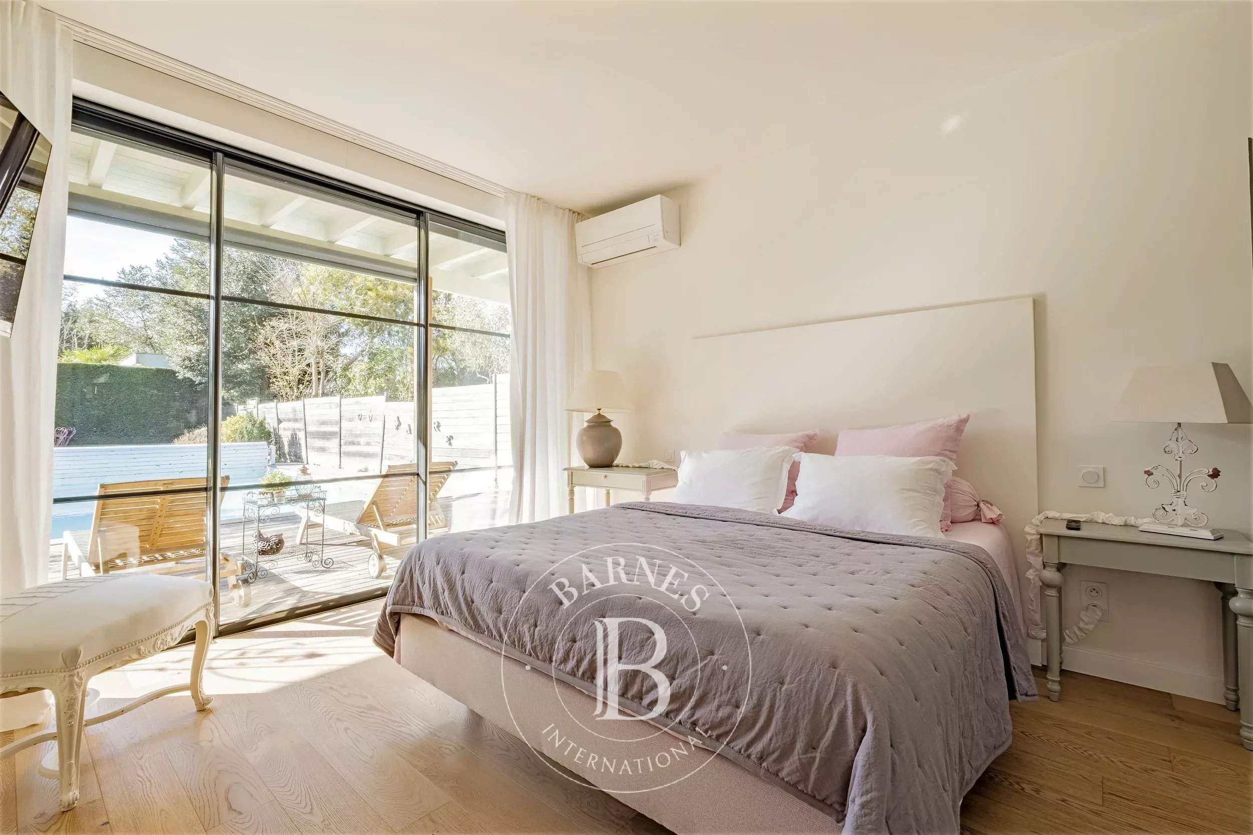 Bordeaux  - Maison 6 Pi&egrave;ces 4 Chambres - picture 10