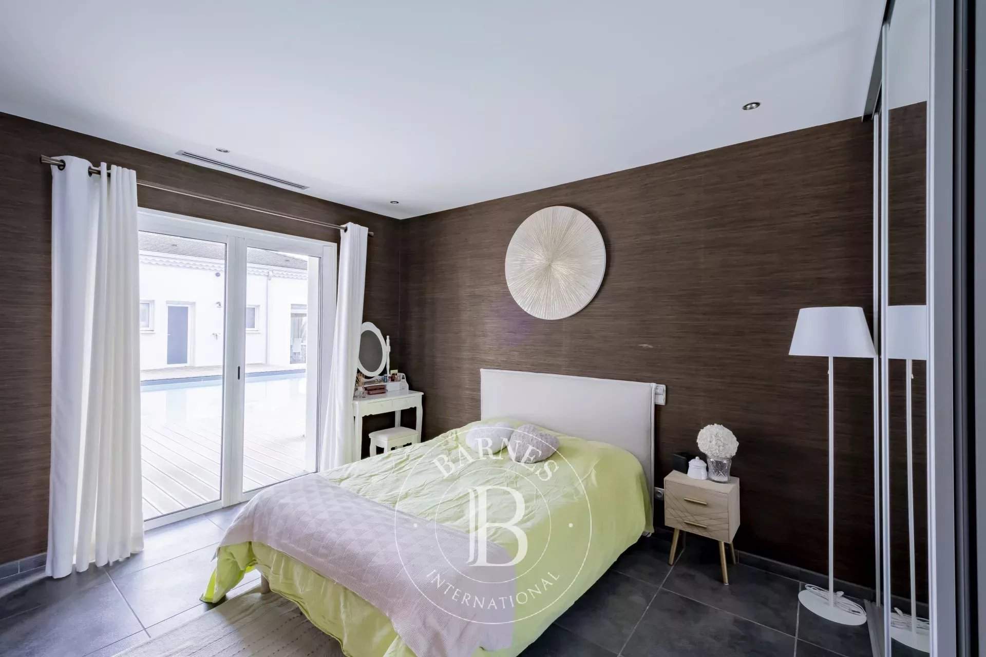 Pessac  - House 5 Bedrooms - picture 10