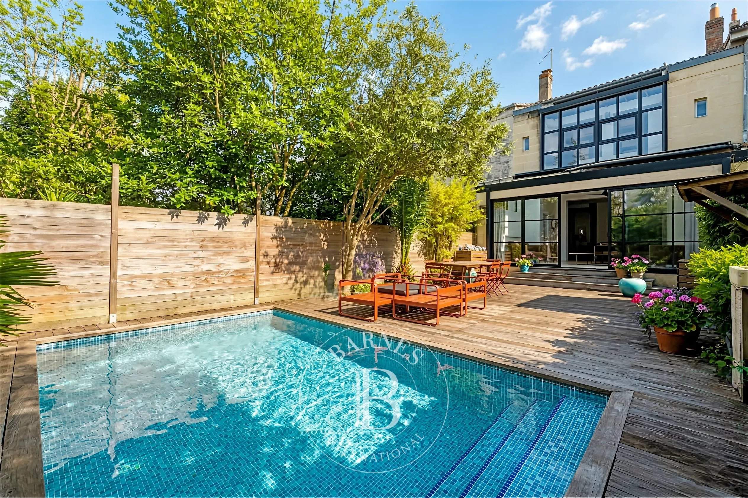 Bordeaux  - Maison 7 Pi&egrave;ces 4 Chambres - picture 1