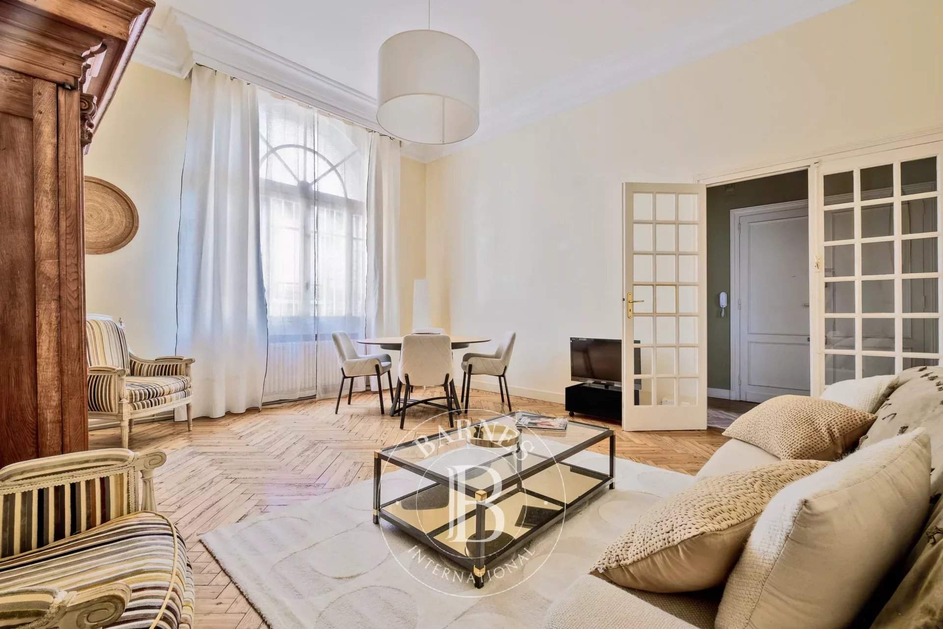 Bordeaux  - Appartement 2 Pi&egrave;ces, 1 Chambre - picture 2