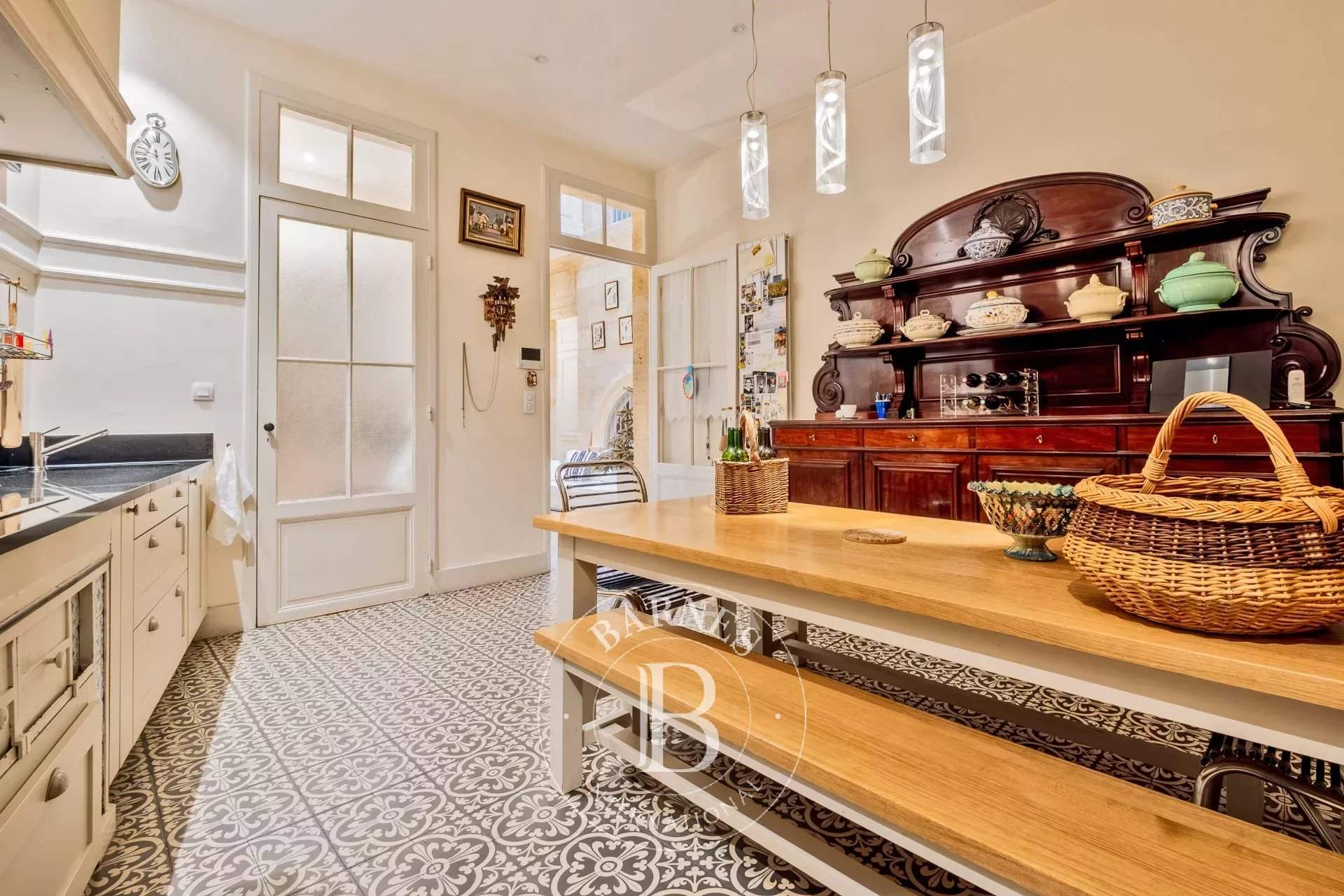 Bordeaux  - Appartement 9 Pi&egrave;ces 3 Chambres - picture 16