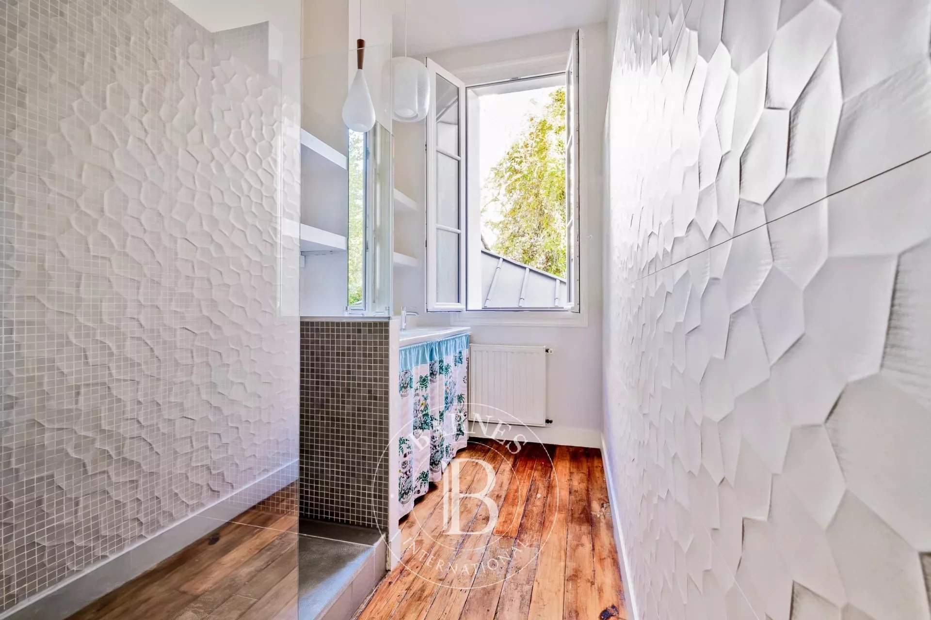 Bordeaux  - Maison 5 Pi&egrave;ces 4 Chambres - picture 10