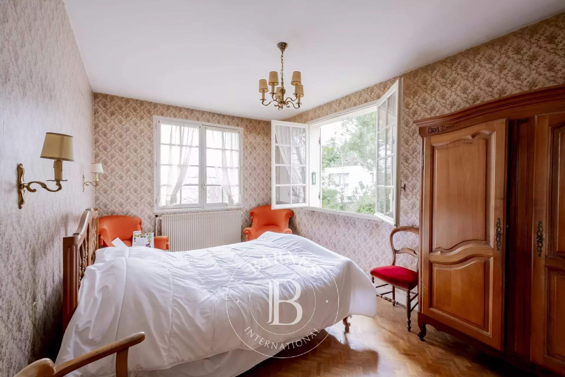 Bordeaux  - Maison 9 Pièces 4 Chambres - picture 6