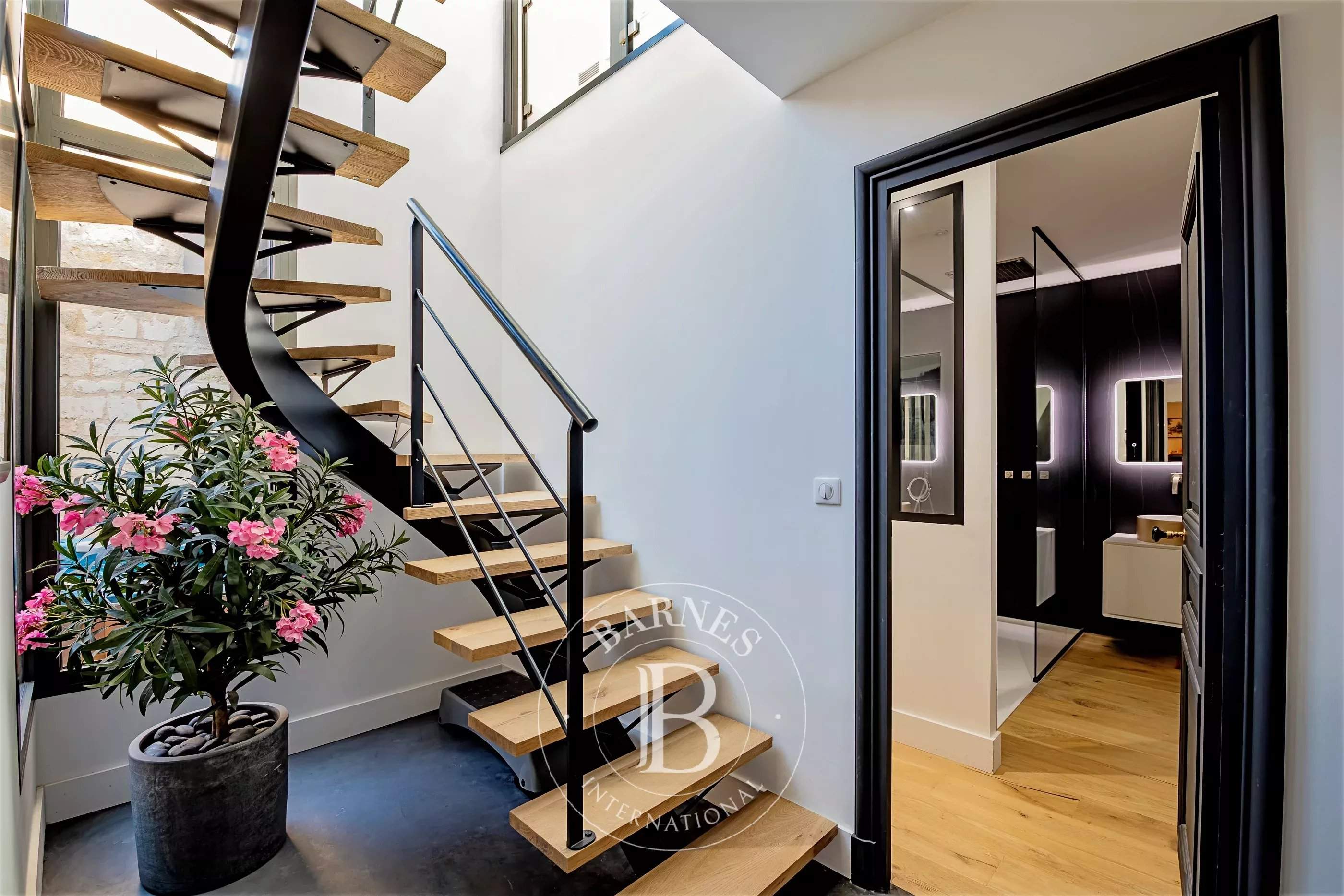 Bordeaux  - Loft 8 Pi&egrave;ces 4 Chambres - picture 6