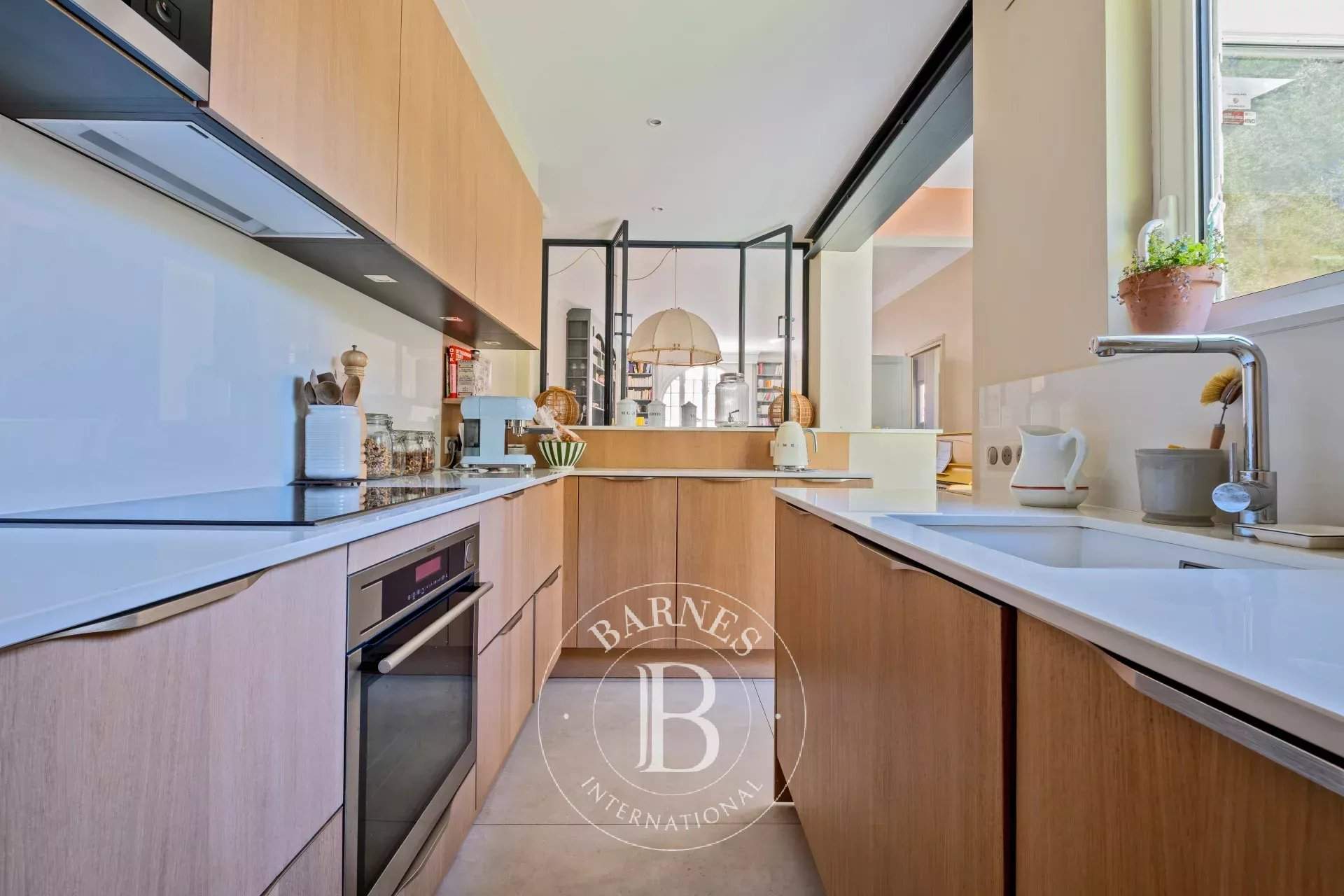 Bordeaux  - Maison 6 Pièces 4 Chambres - picture 8