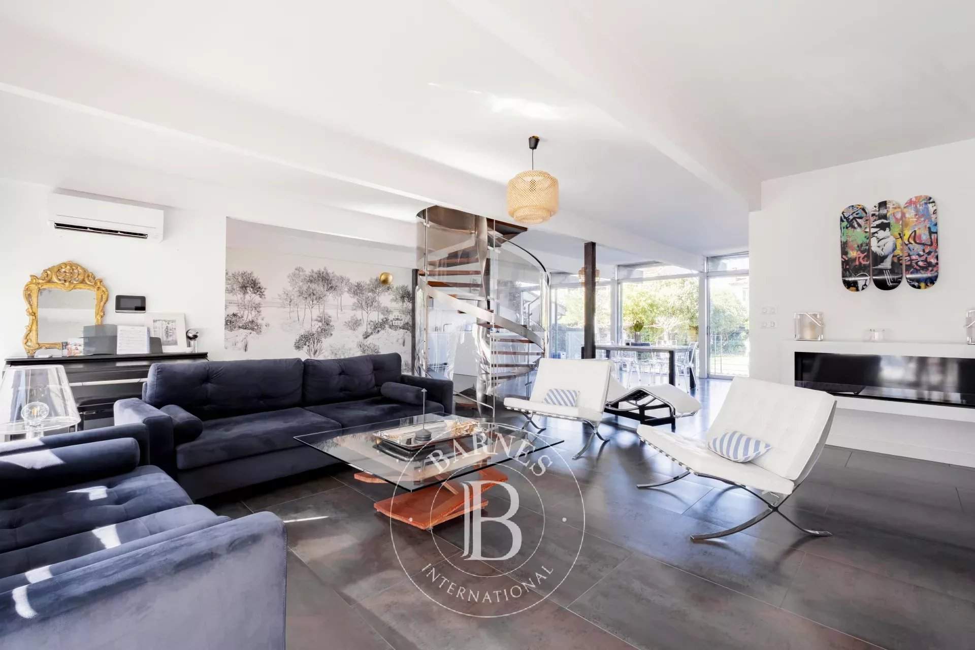 Bordeaux  - Maison 8 Pi&egrave;ces 5 Chambres - picture 5