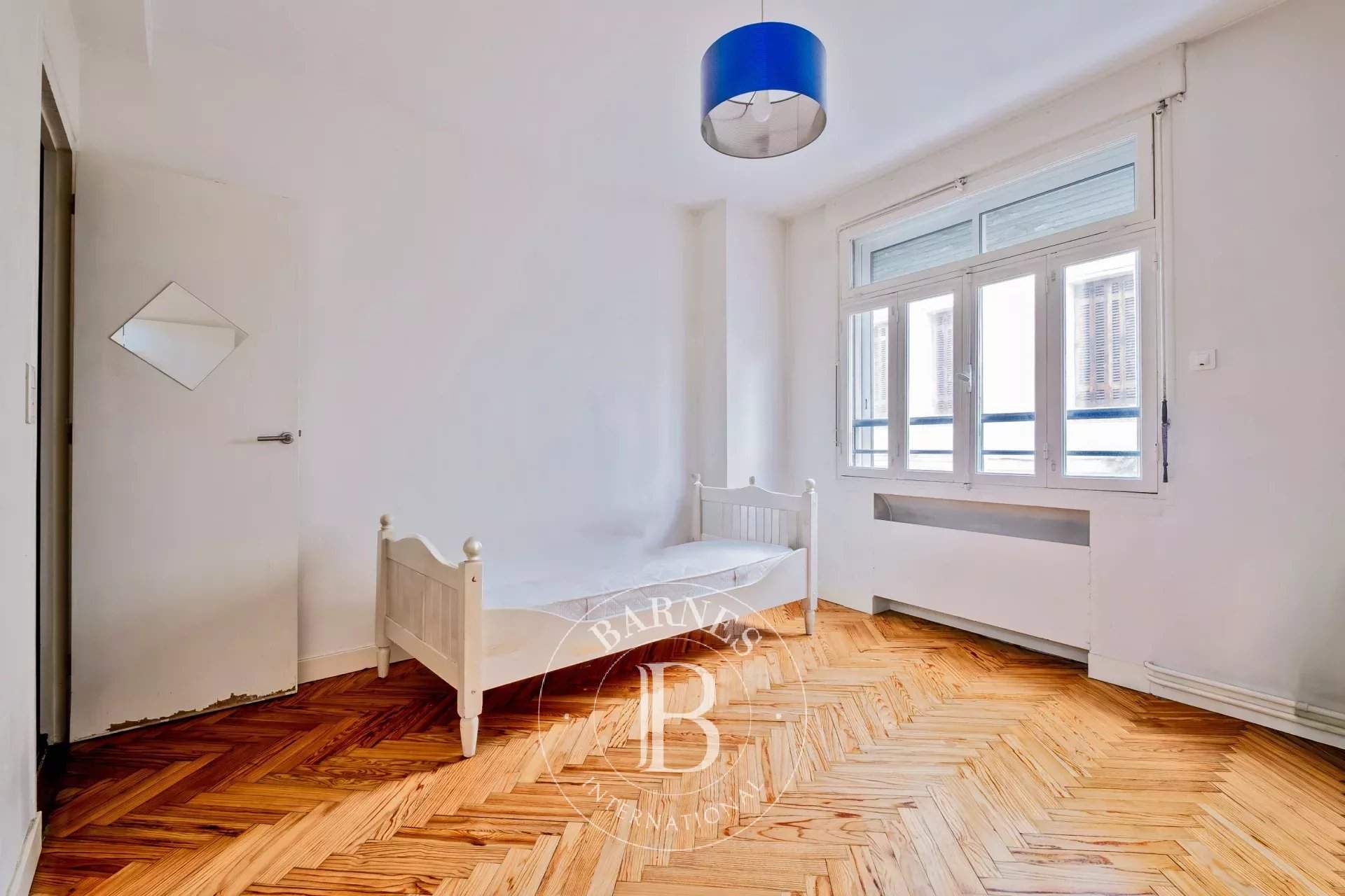 Bordeaux  - Maison 9 Pi&egrave;ces 5 Chambres - picture 10