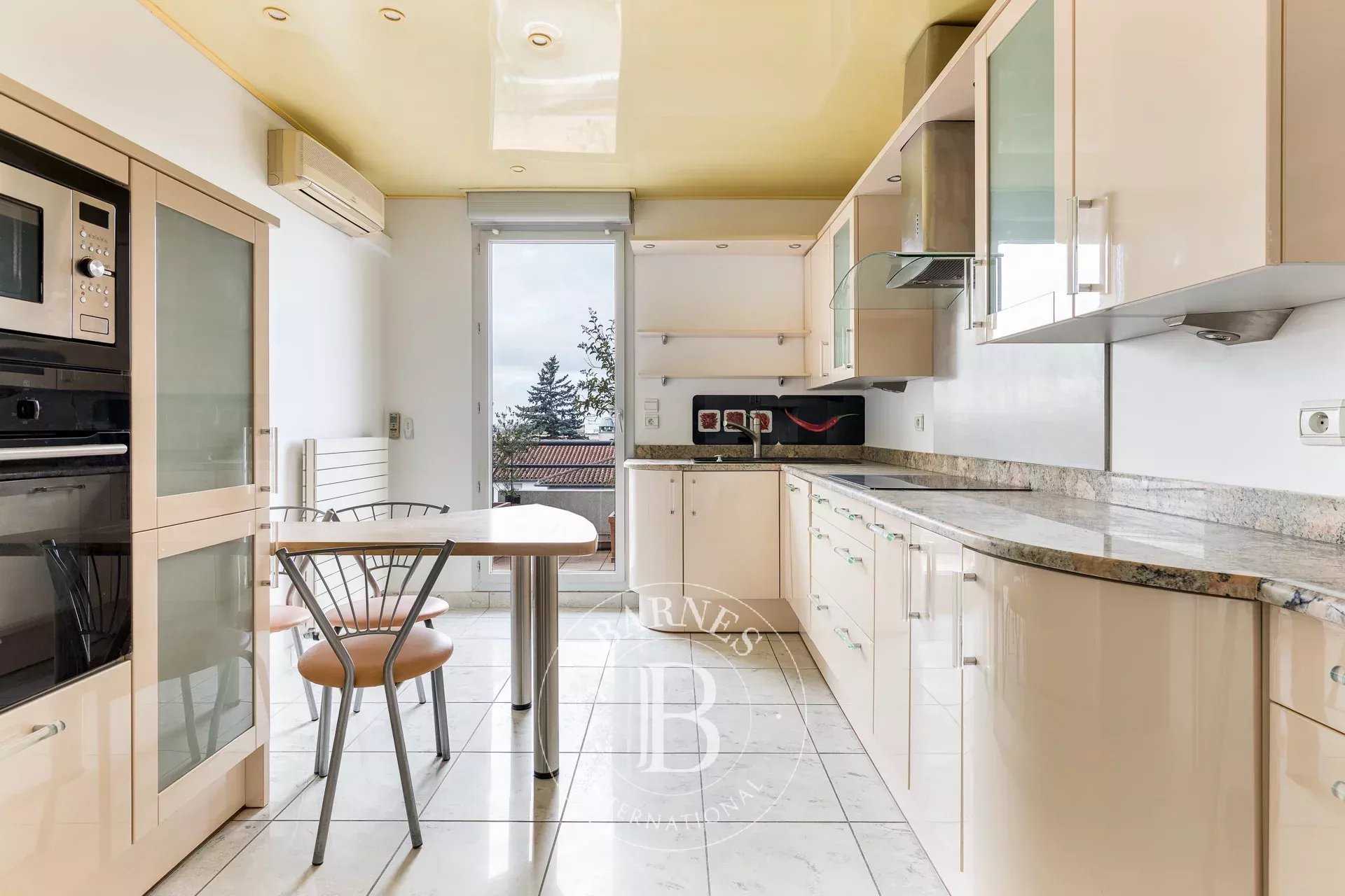 Toulouse  - Apartment 4 Bedrooms