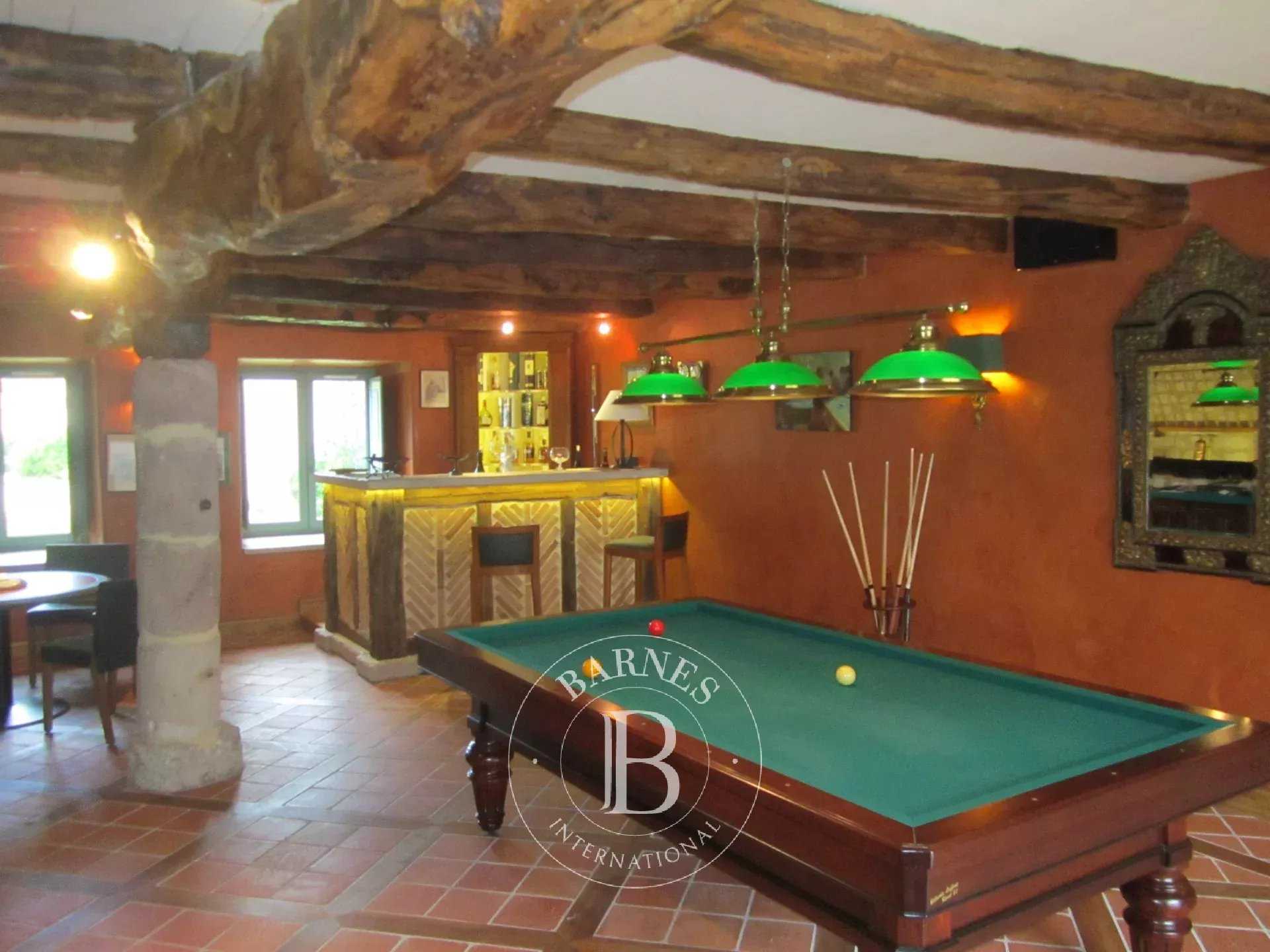 Cordes-sur-Ciel  - Propriété 11 Pi&egrave;ces