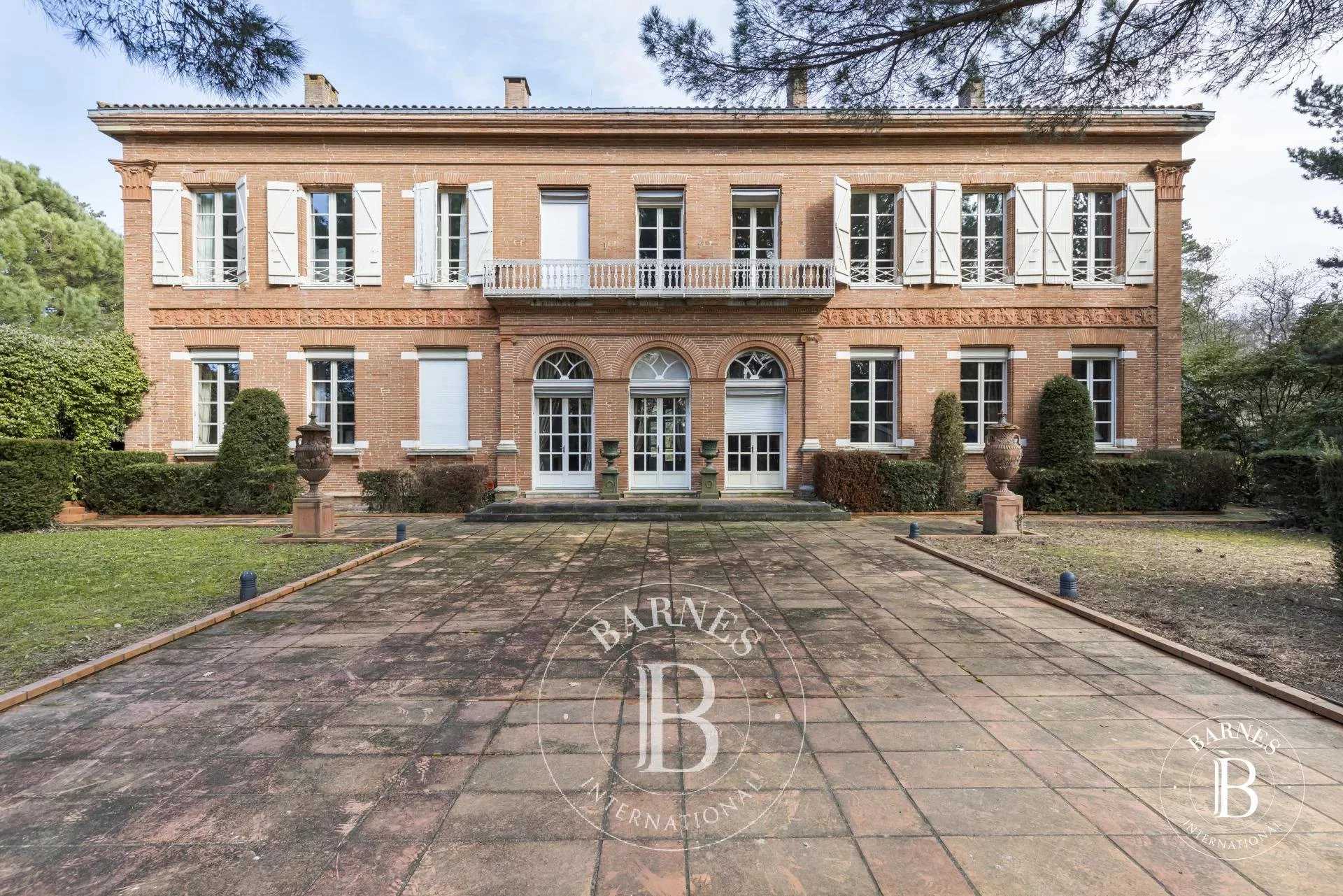 Toulouse  - House 9 Bedrooms
