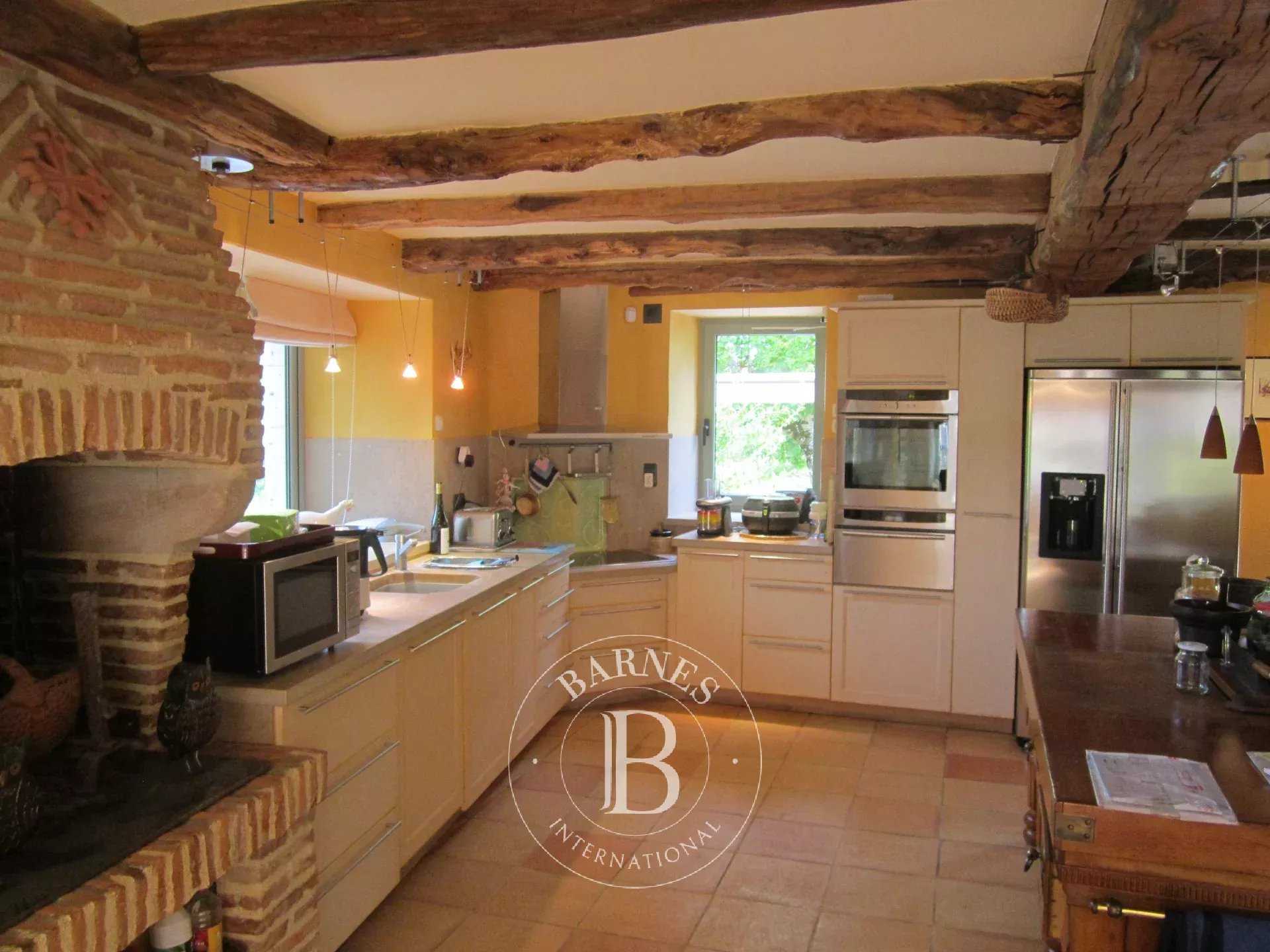 Cordes-sur-Ciel  - Propriété 11 Pi&egrave;ces