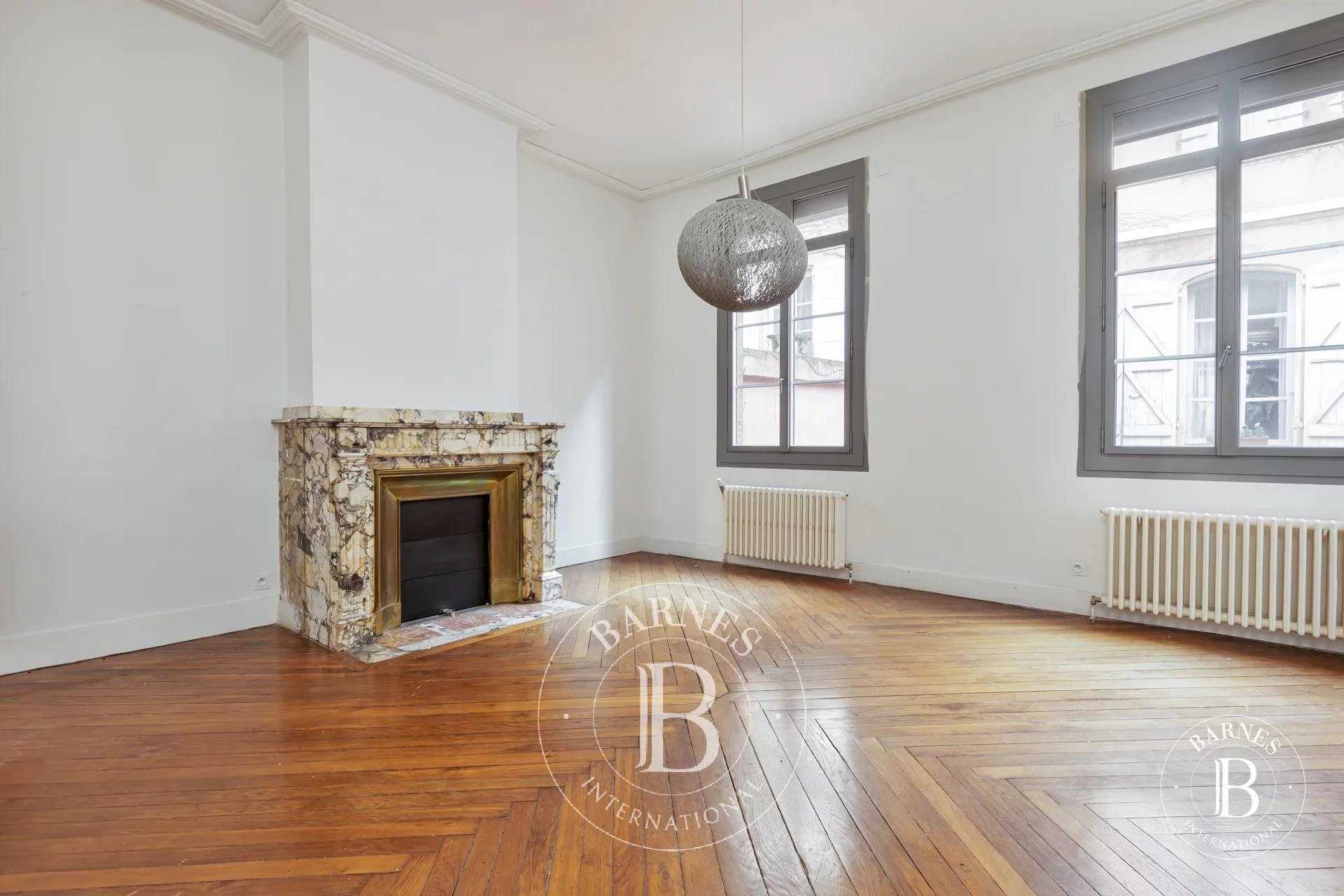 Toulouse  - Townhouse 6 Bedrooms