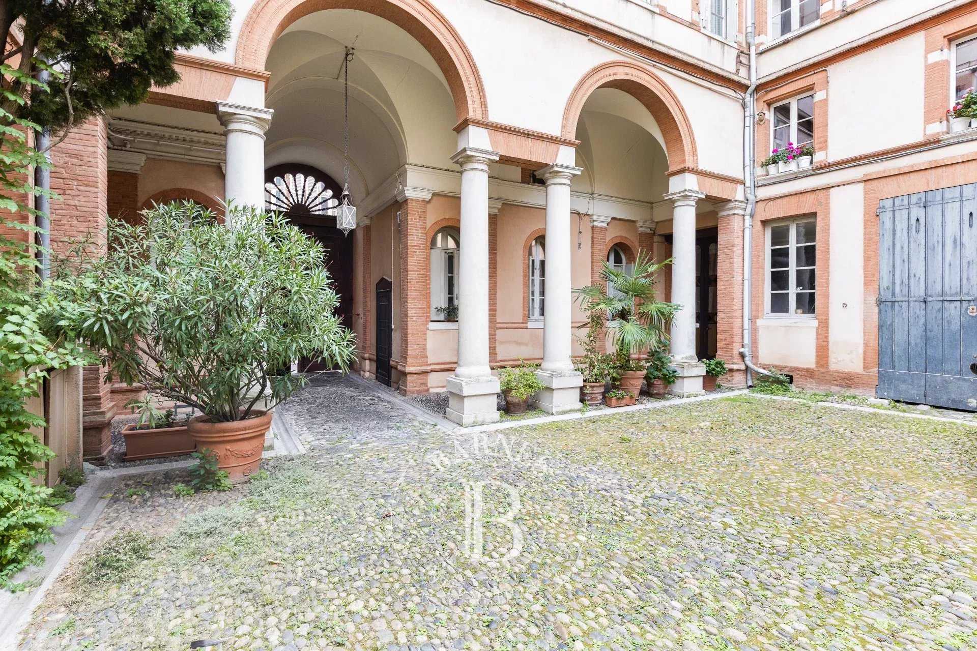 Toulouse  - Appartement 5 Pi&egrave;ces