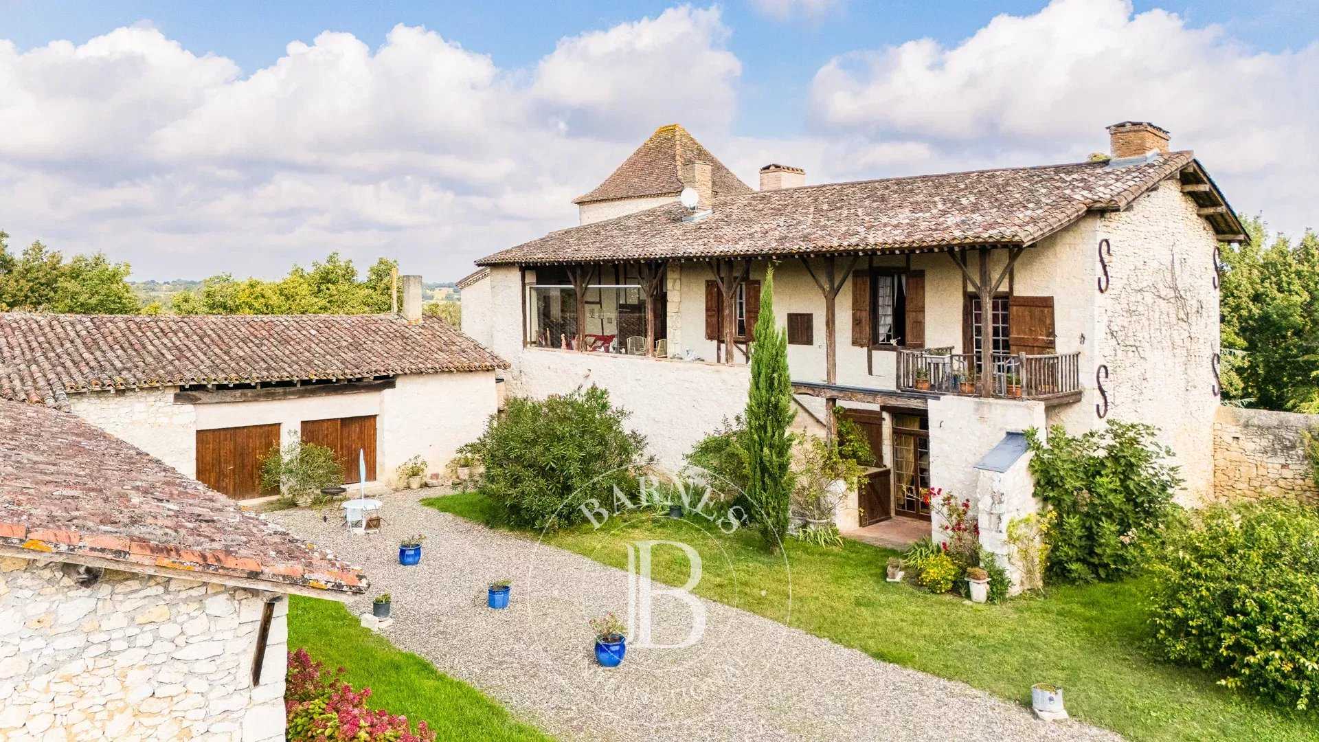 Mauvezin  - Château 11 Pi&egrave;ces 7 Chambres