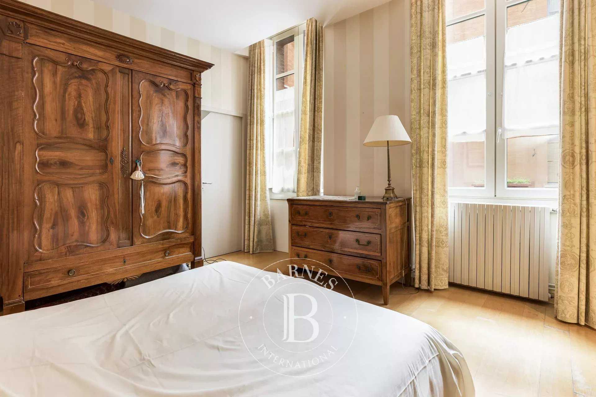 Toulouse  - Appartement 5 Pi&egrave;ces 2 Chambres