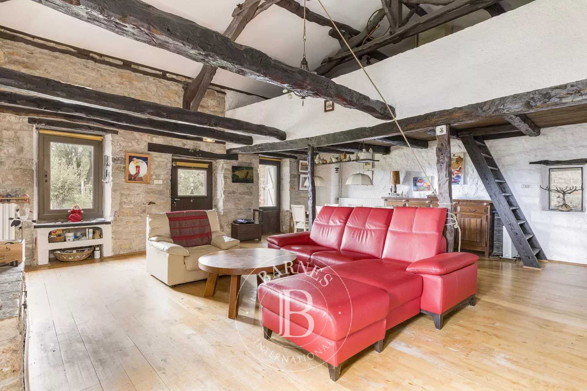 Saint-Antonin-Noble-Val  - Property 4 Bedrooms