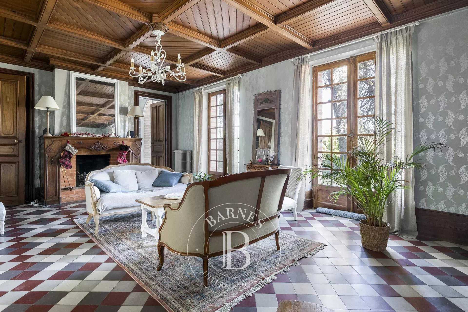 Gaillac  - Hôtel particulier 12 Pi&egrave;ces 7 Chambres