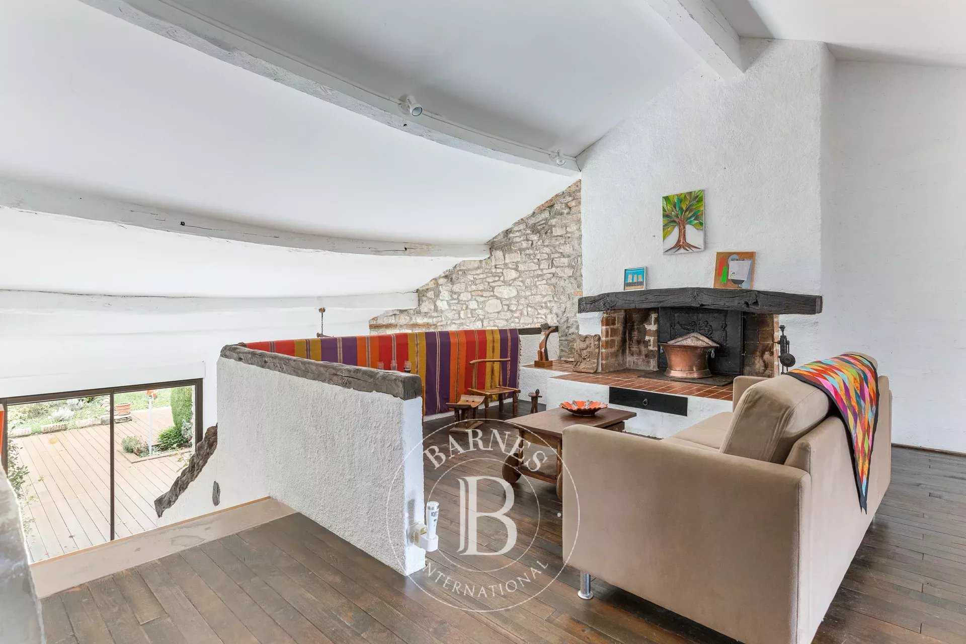 Saint-Antonin-Noble-Val  - Property 4 Bedrooms