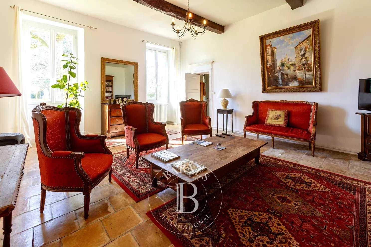 Toulouse  - Manoir 22 Pi&egrave;ces