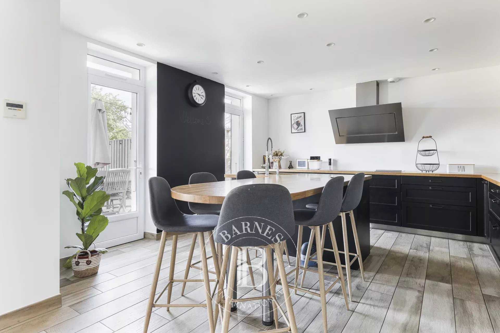 Carbonne  - Maison 6 Pi&egrave;ces 5 Chambres