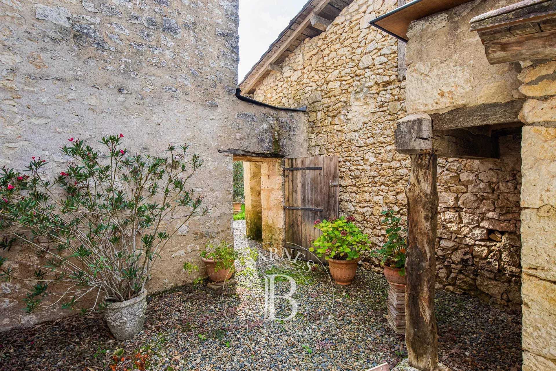 Mauvezin  - Château 11 Pi&egrave;ces 7 Chambres