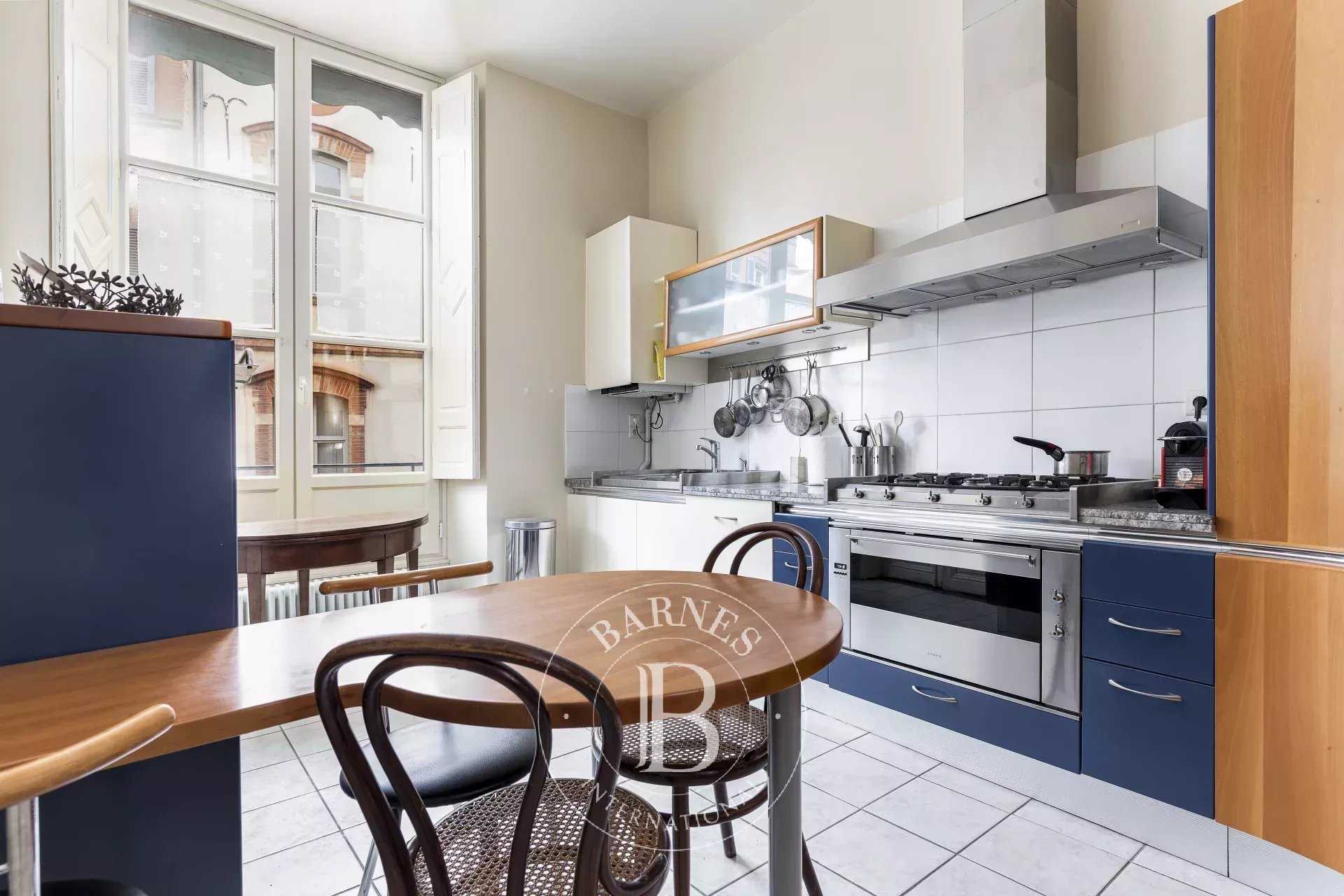 Toulouse  - Appartement 5 Pi&egrave;ces 2 Chambres