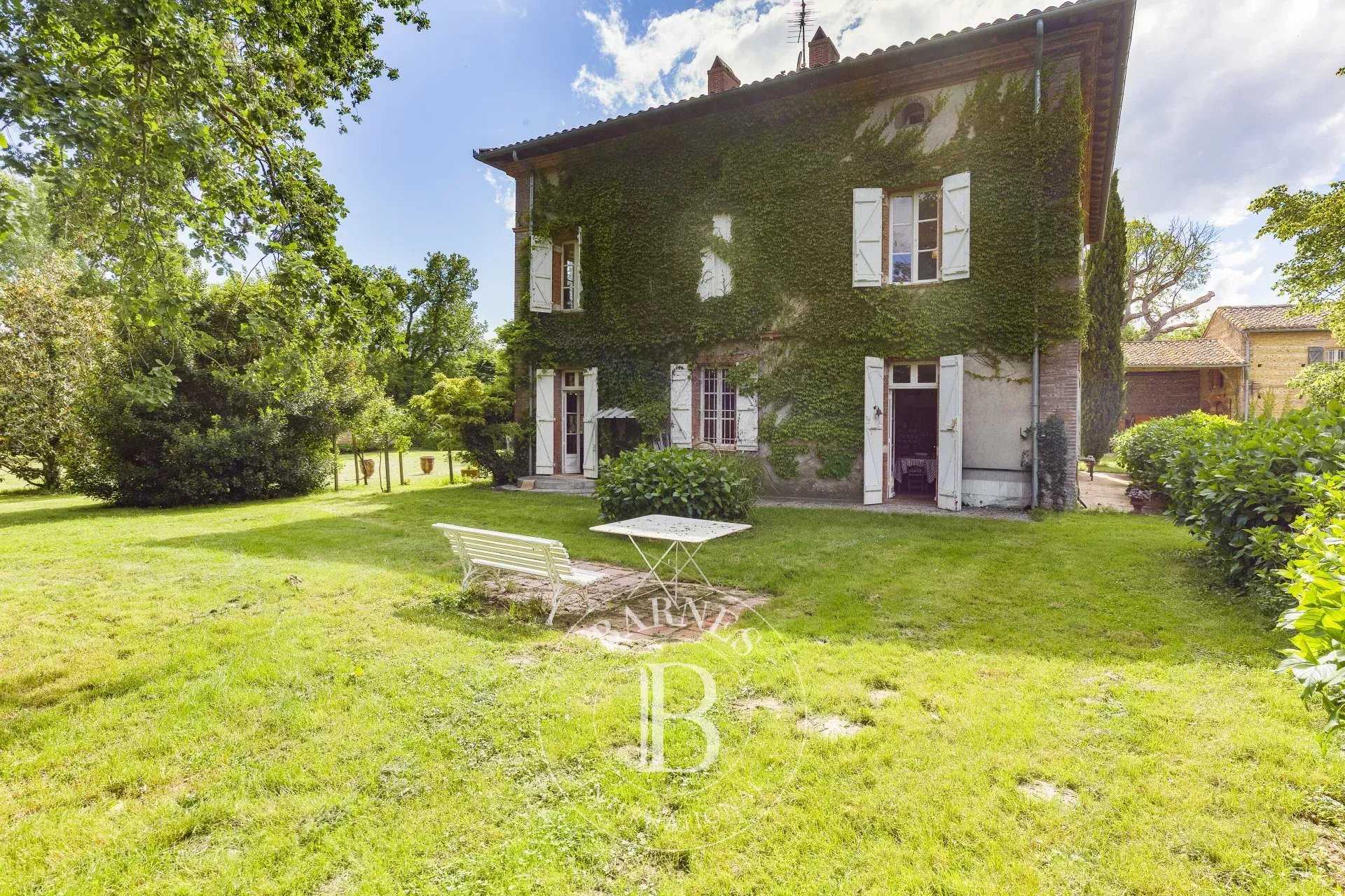 Poucharramet  - Maison 12 Pi&egrave;ces 8 Chambres