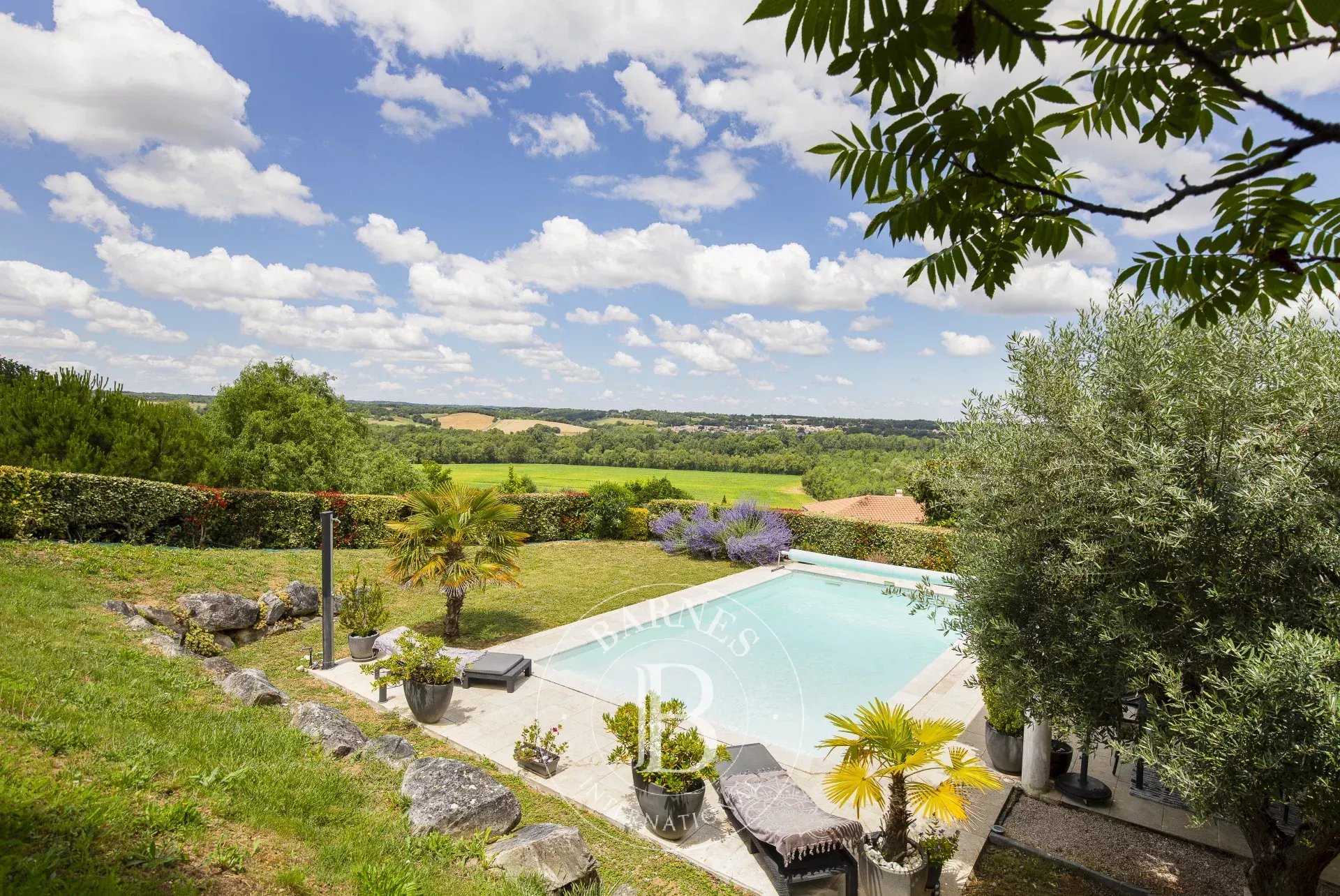 Montaigut-sur-Save  - Maison 5 Pi&egrave;ces 4 Chambres