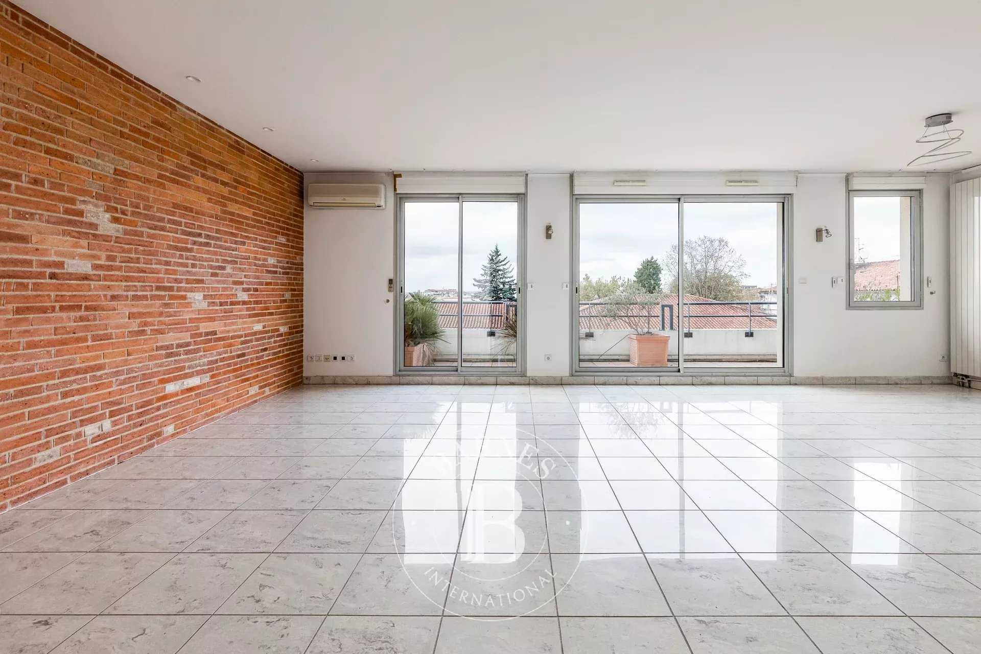 Toulouse  - Apartment 4 Bedrooms