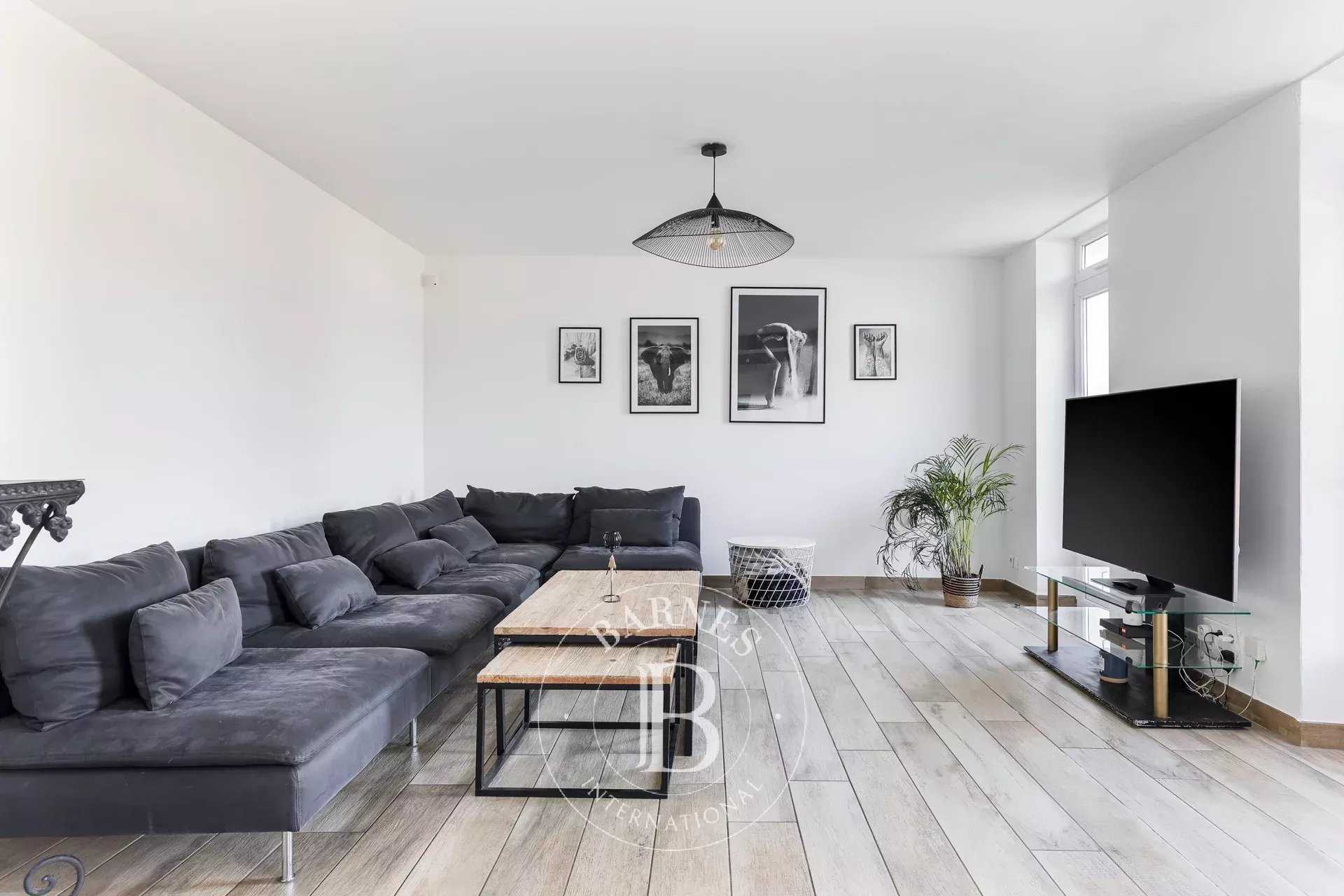 Carbonne  - Maison 6 Pi&egrave;ces 5 Chambres