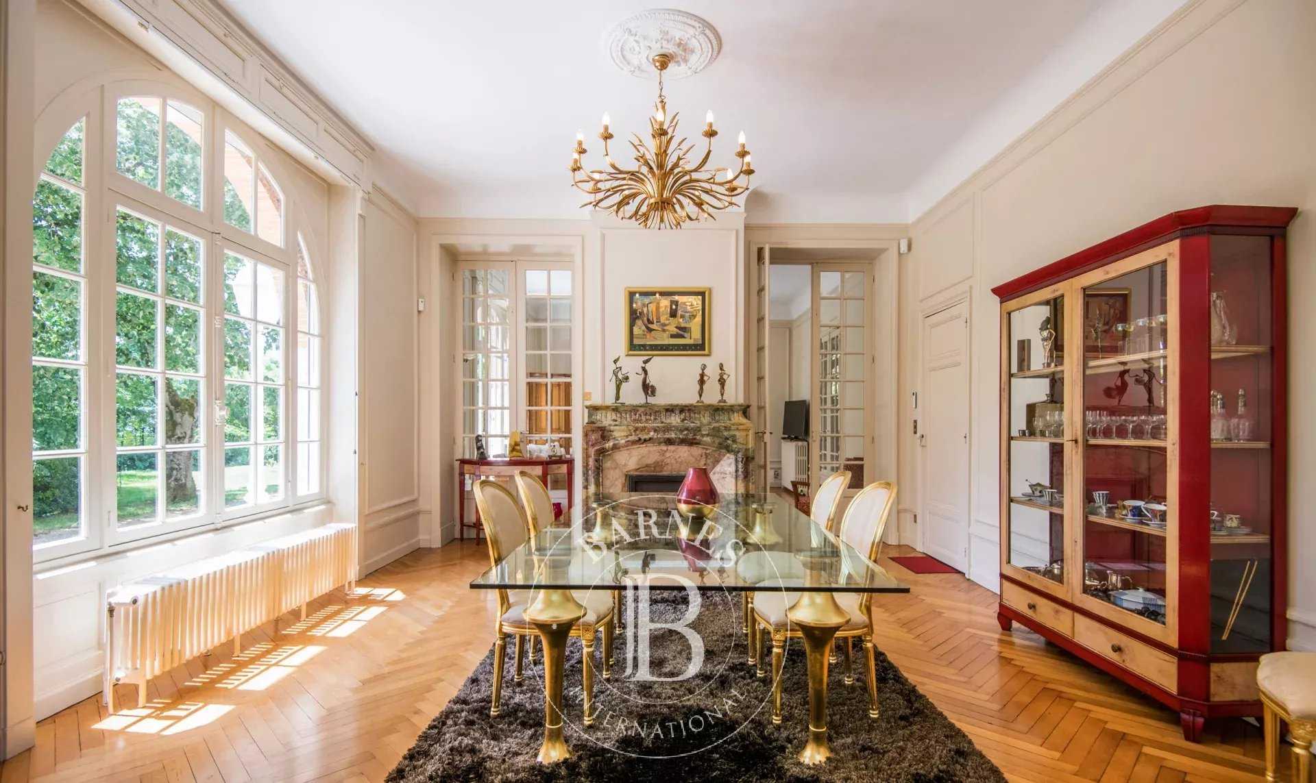 Caussade  - Hôtel particulier 13 Pi&egrave;ces 4 Chambres
