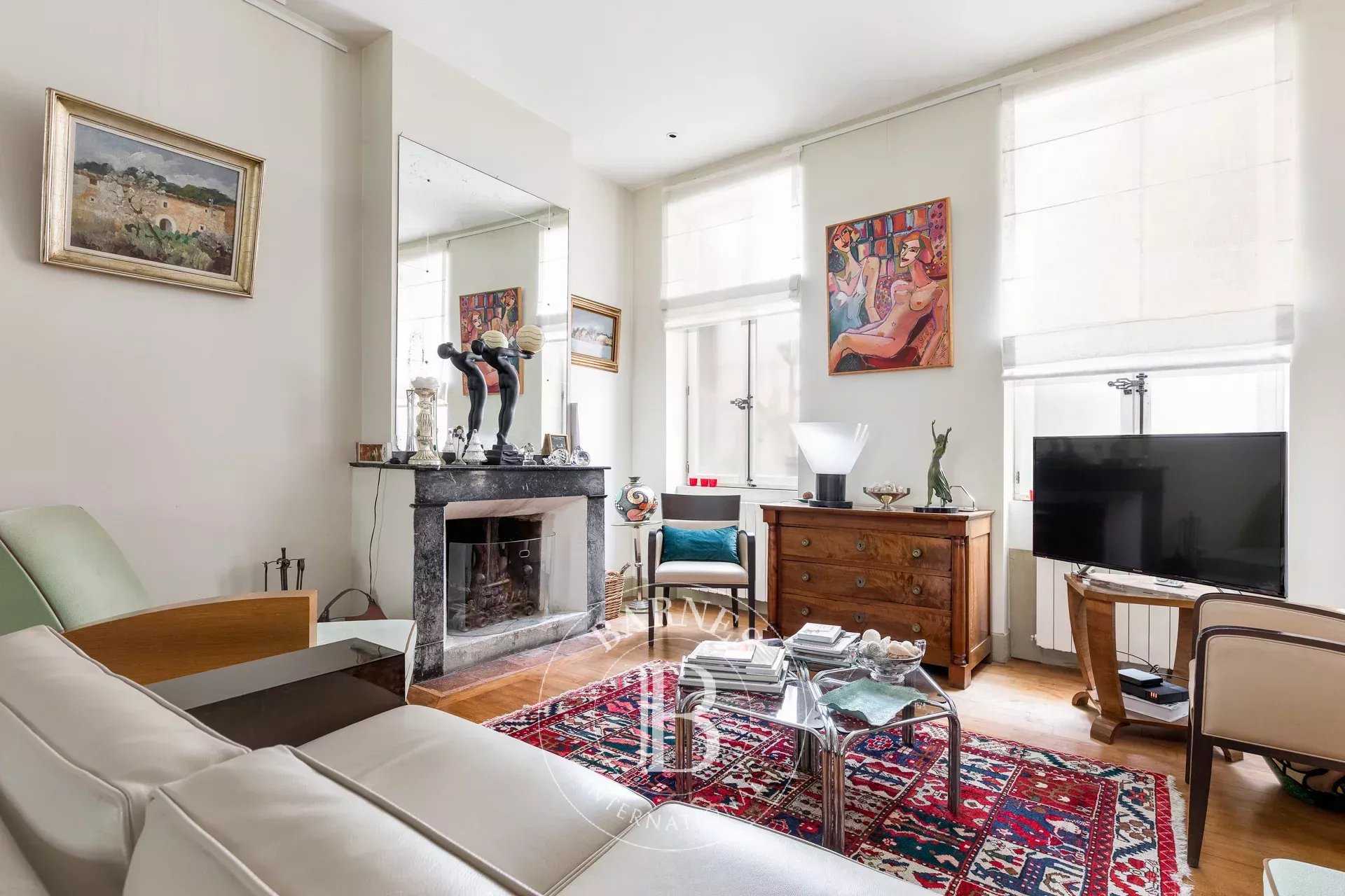 Toulouse  - Maison de ville 6 Pi&egrave;ces 5 Chambres