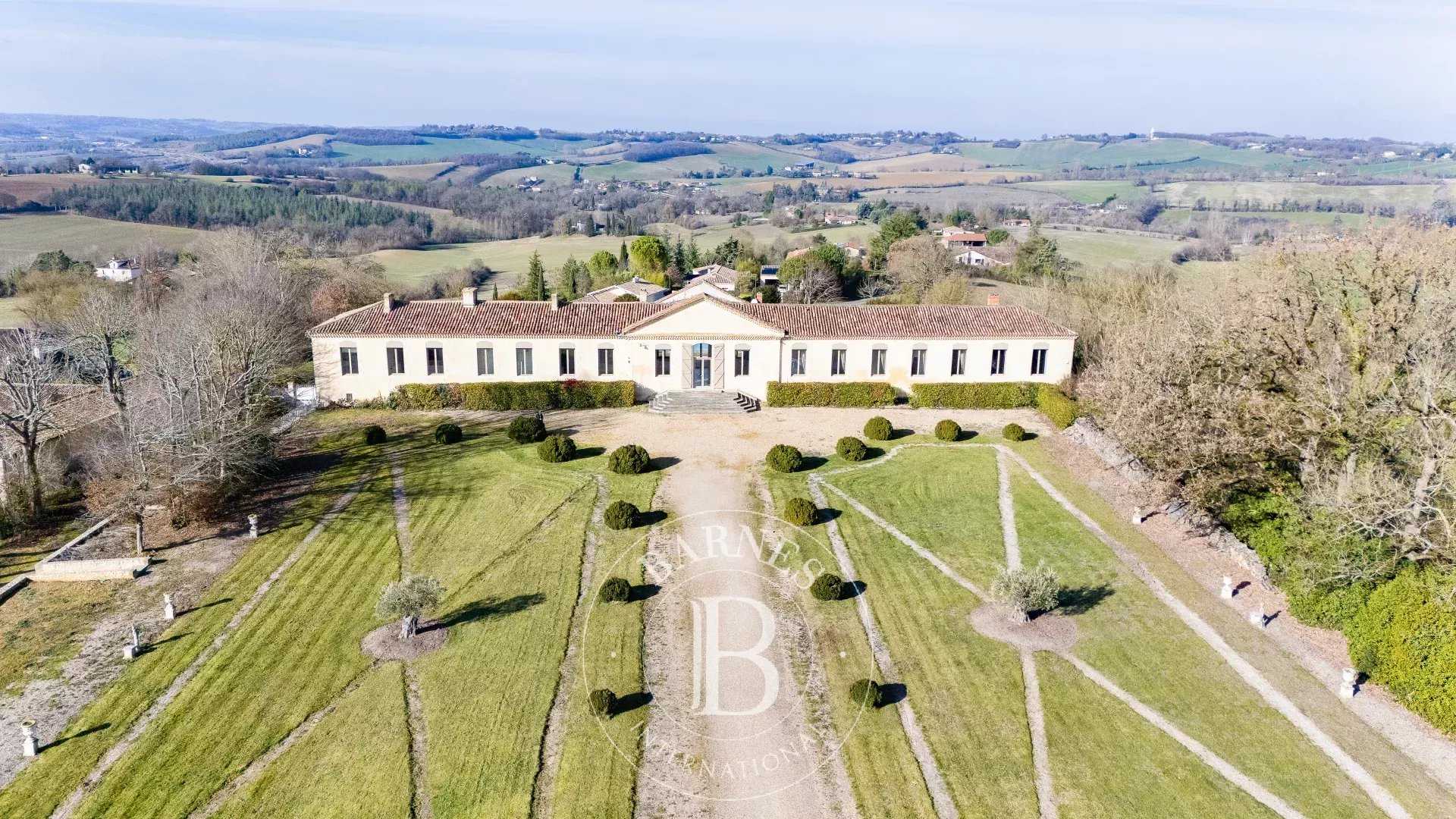 Château Auch  -  ref 86662587 (picture 1)