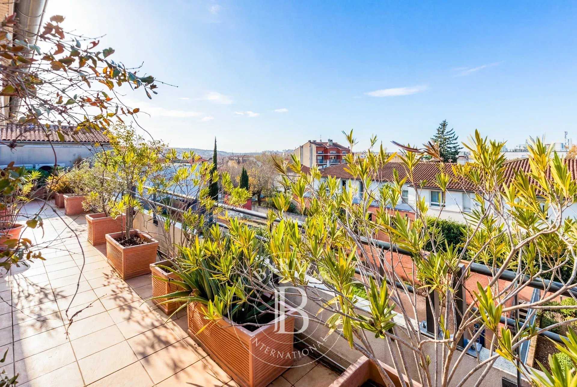 Toulouse  - Apartment 4 Bedrooms